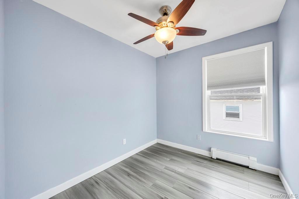 #15 photo, 297 Catskill Avenue, Lindenhurst , NY 11757