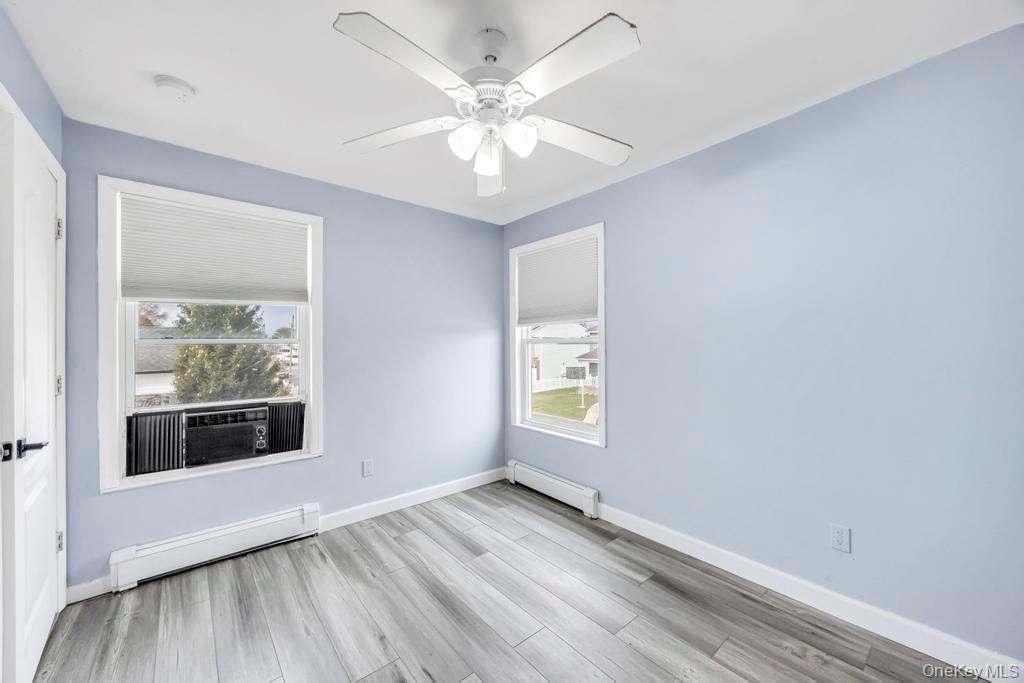 #17 photo, 297 Catskill Avenue, Lindenhurst , NY 11757