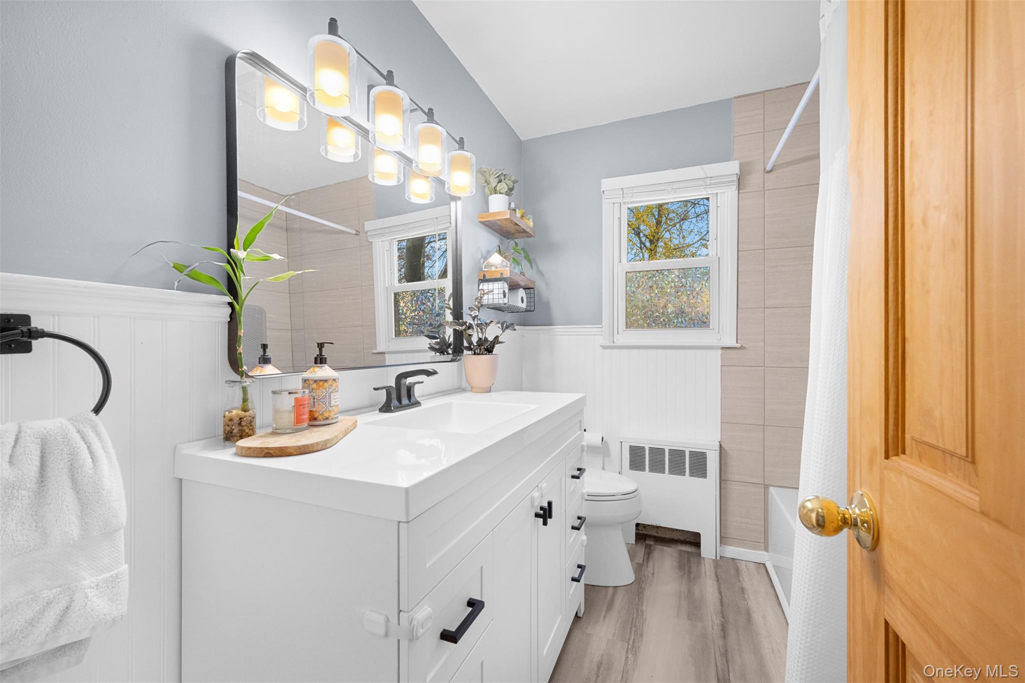 #16 photo, 15 Goldsmith Avenue, Greenlawn , NY 11740