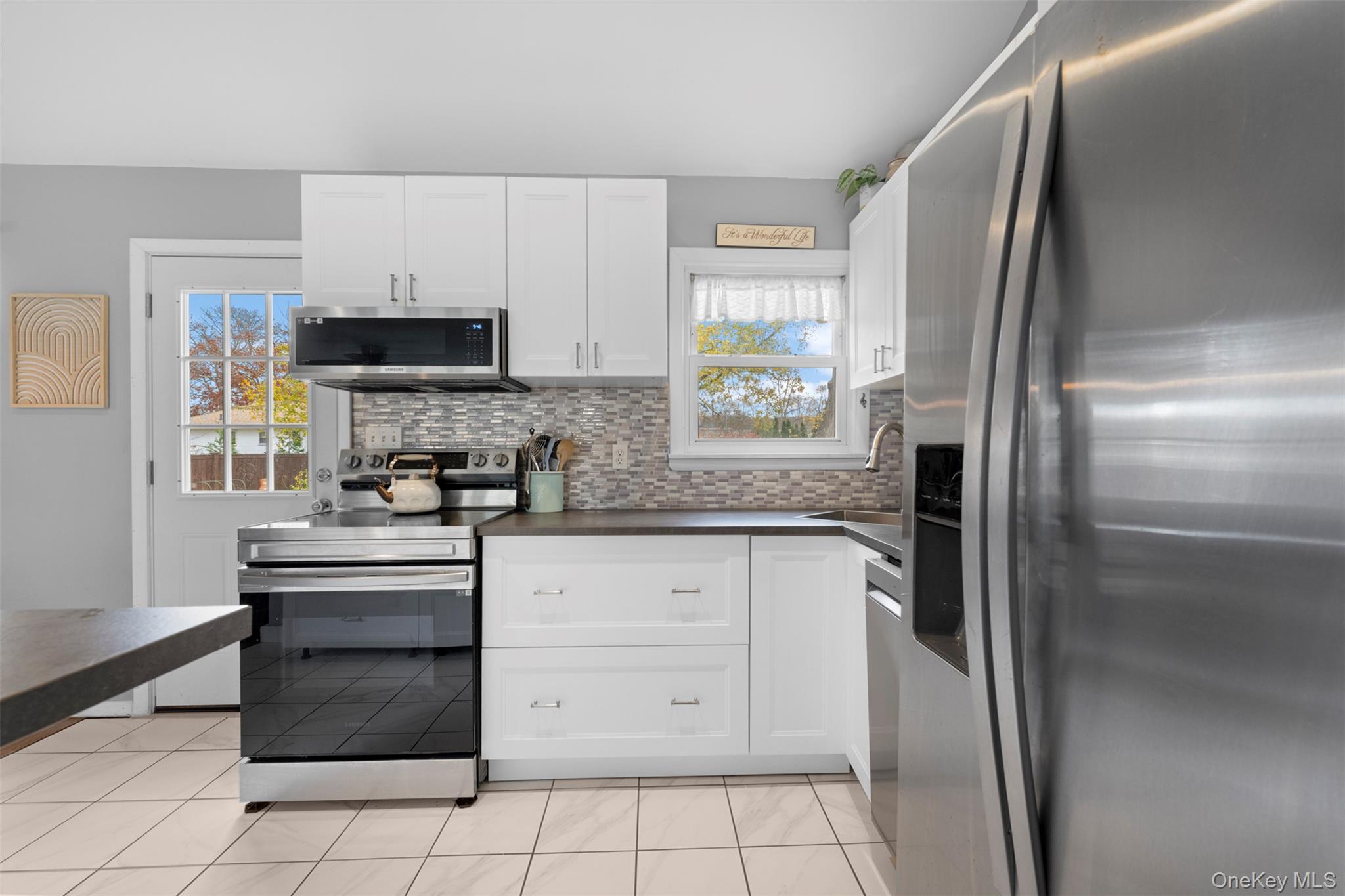 #8 photo, 15 Goldsmith Avenue, Greenlawn , NY 11740