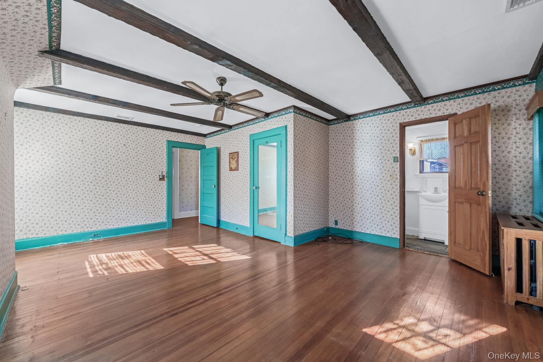 #11 photo, 4611 245th Street, Douglaston , NY 11362