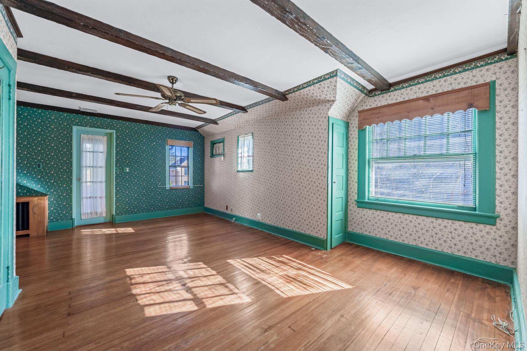 #12 photo, 4611 245th Street, Douglaston , NY 11362