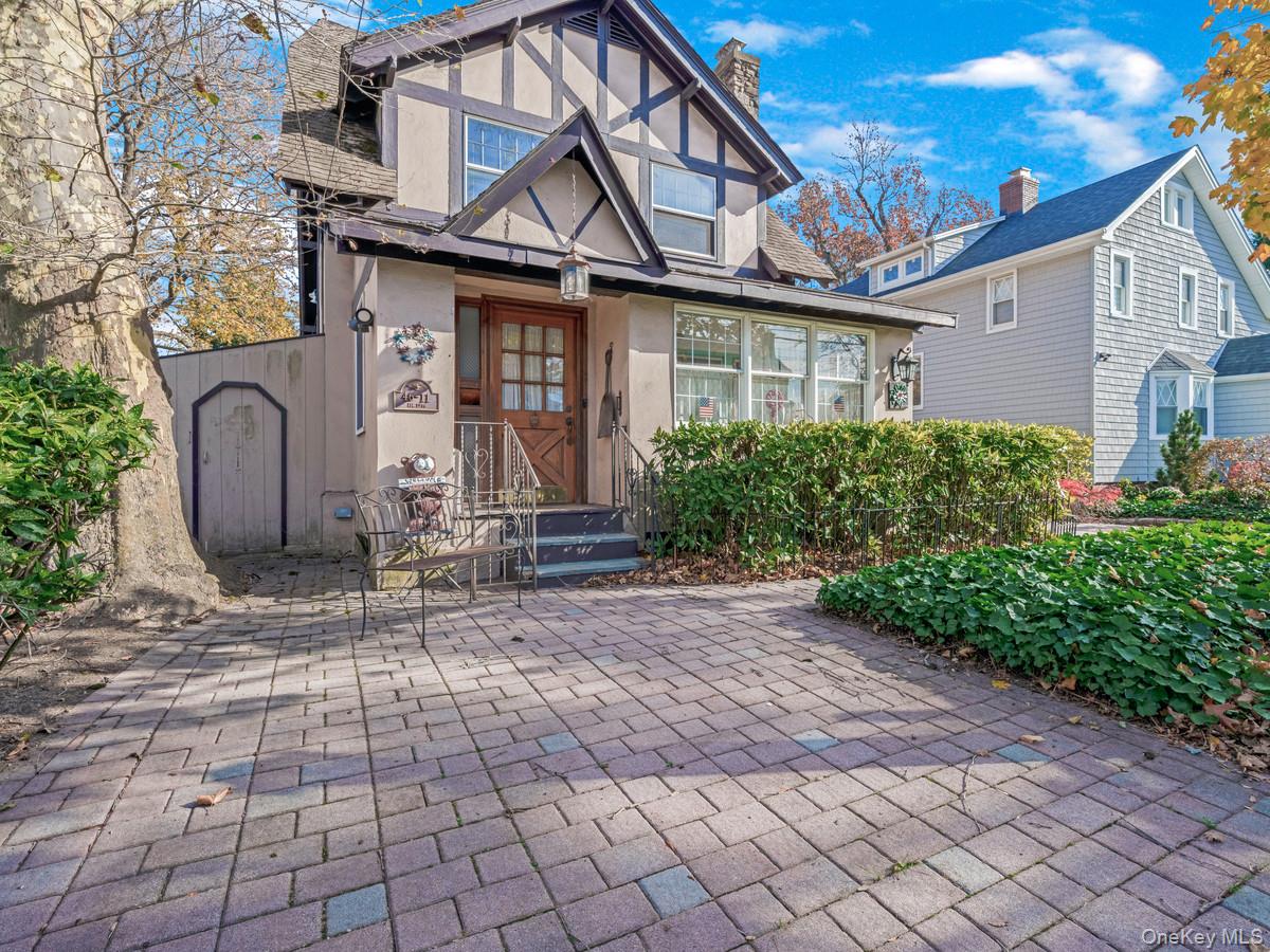 #3 photo, 4611 245th Street, Douglaston , NY 11362