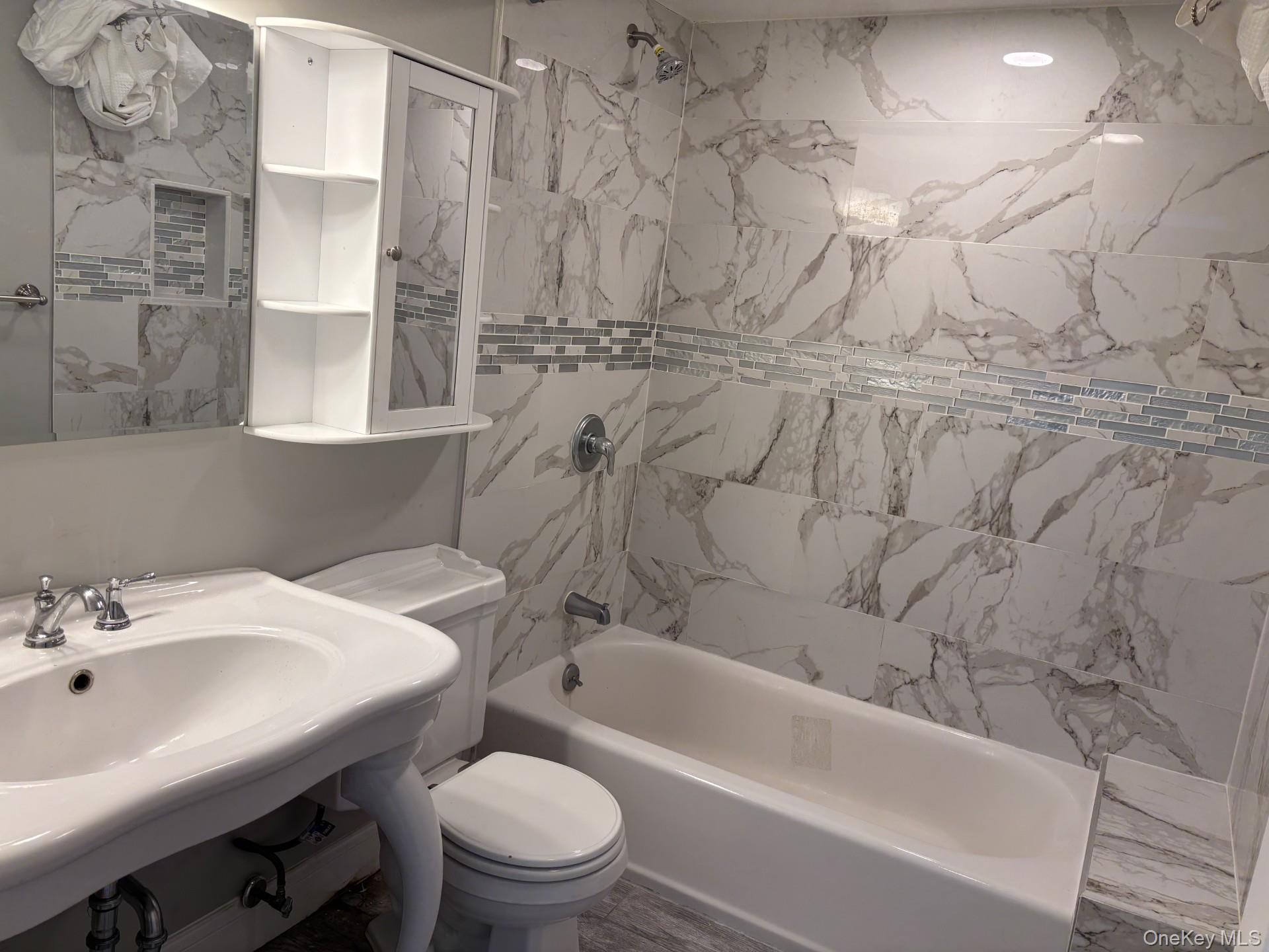 #16 photo, 71 Maple Avenue, Bethpage , NY 11714