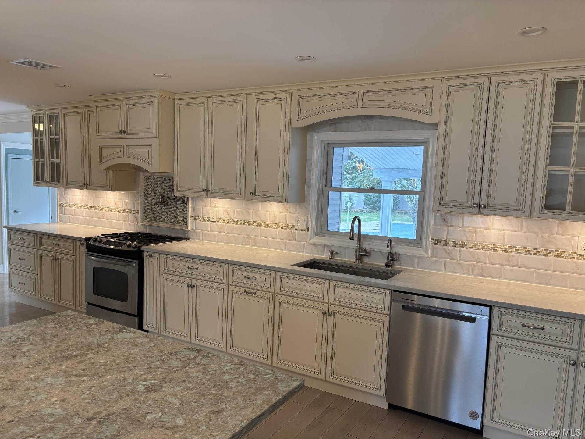 #5 photo, 71 Maple Avenue, Bethpage , NY 11714