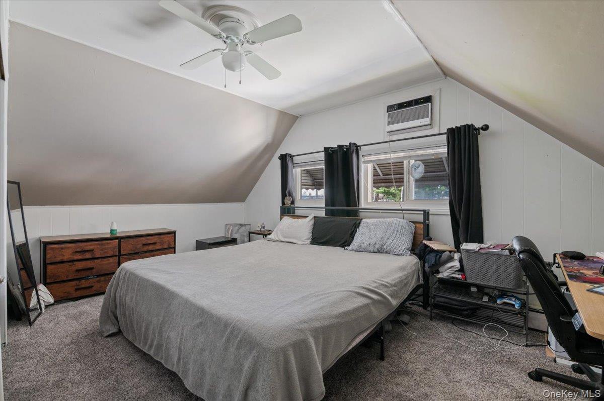 #14 photo, 341 Red Maple Drive, Wantagh , NY 11793