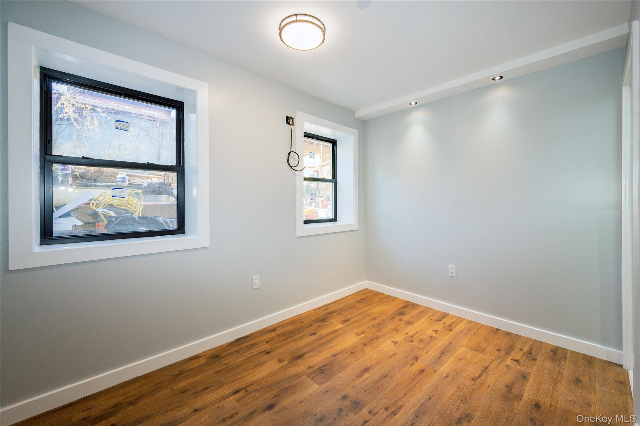 #17 photo, 33-34 109 Street, كوينز Corona , NY 11368