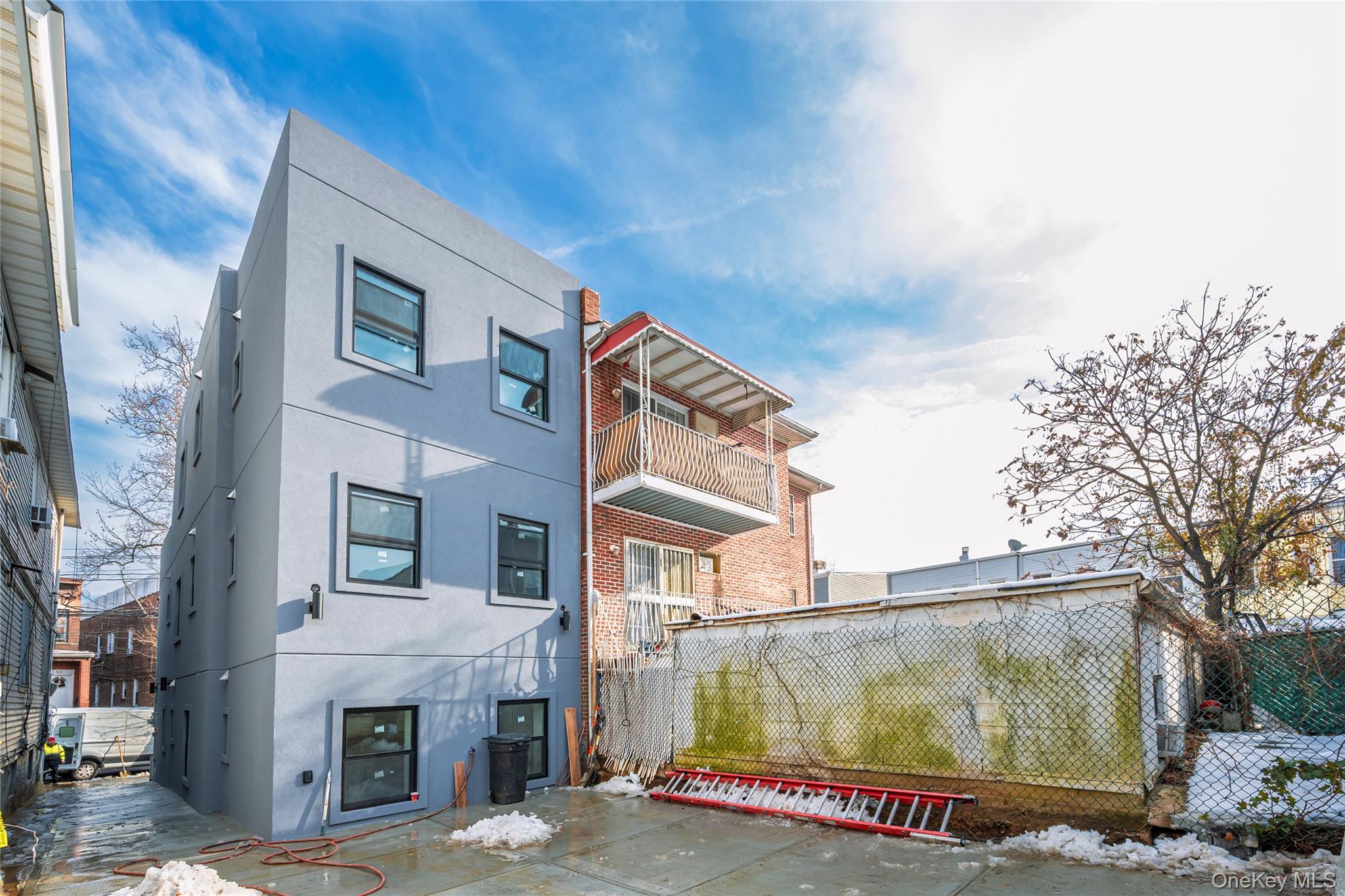 #3 photo, 33-34 109 Street, كوينز Corona , NY 11368