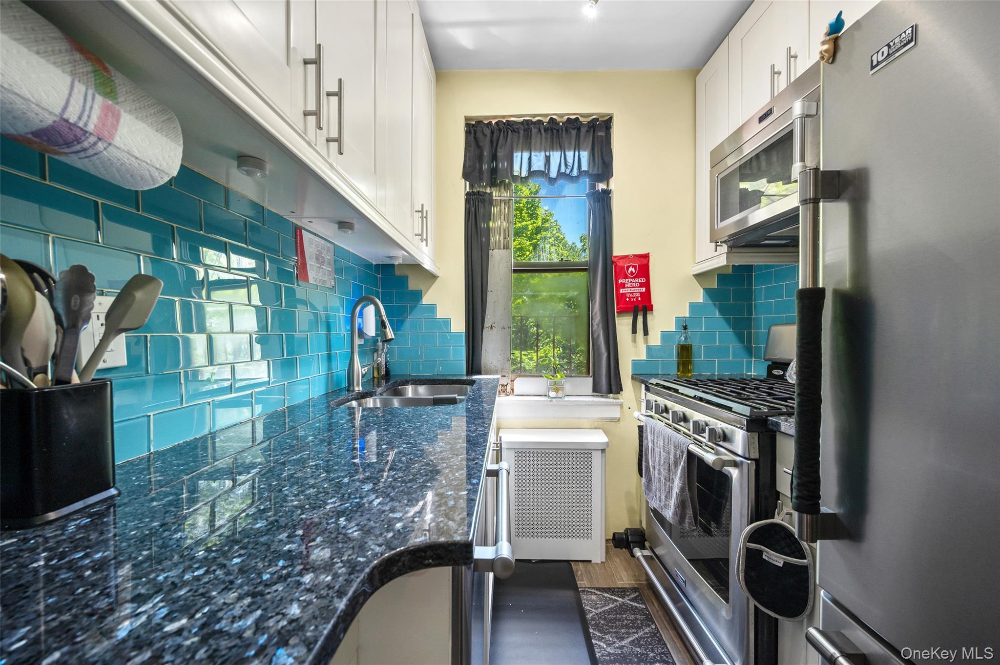 #6 photo, 14350 Hoover Avenue, Briarwood , NY 11435