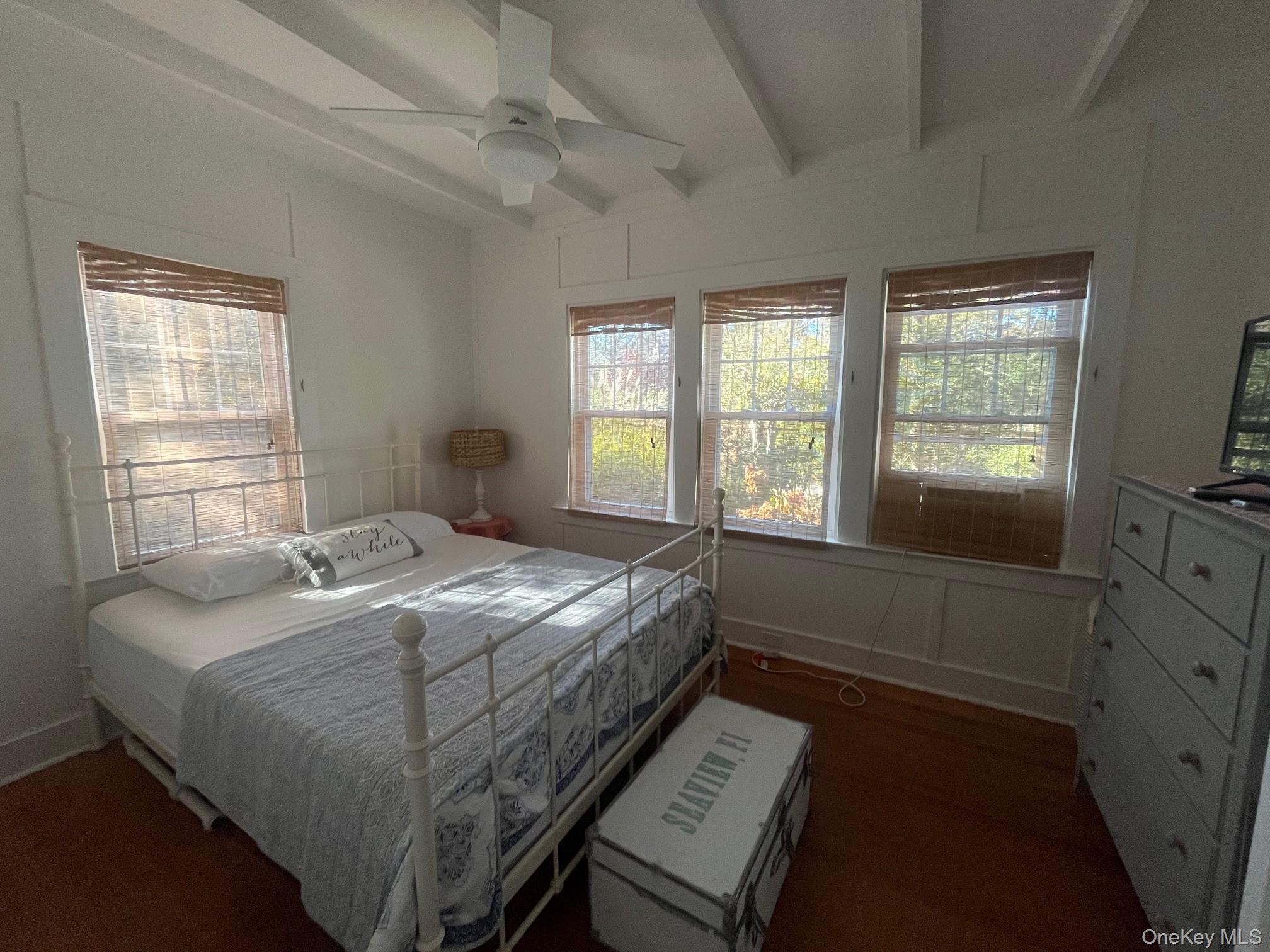 #10 photo, 22 Crescent Avenue, Seaview , NY 11770