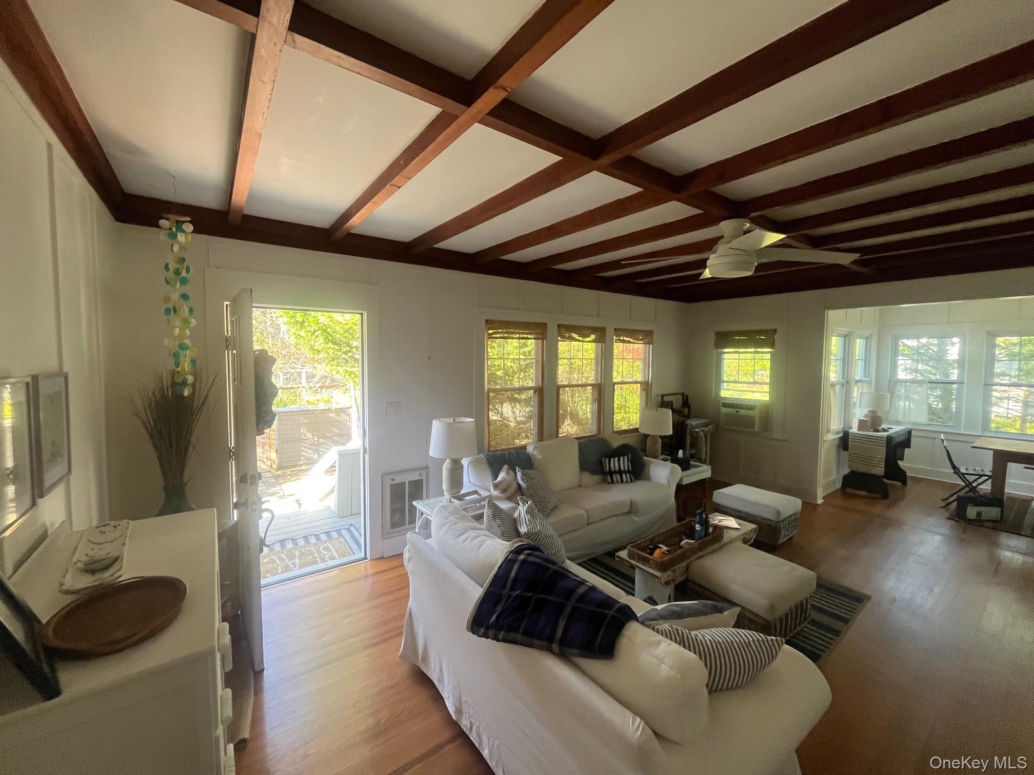 #2 photo, 22 Crescent Avenue, Seaview , NY 11770