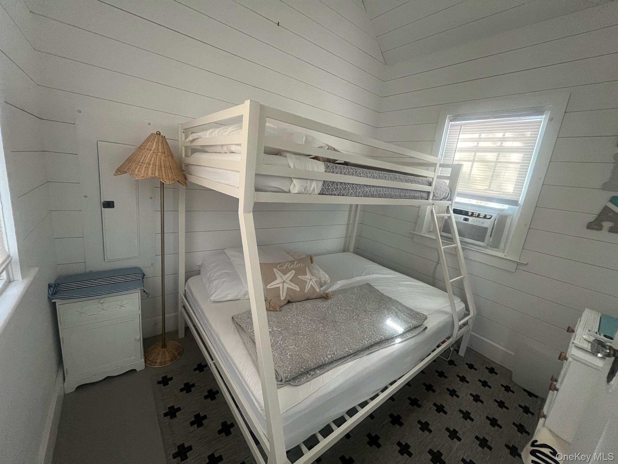 #6 photo, 22 Crescent Avenue, Seaview , NY 11770