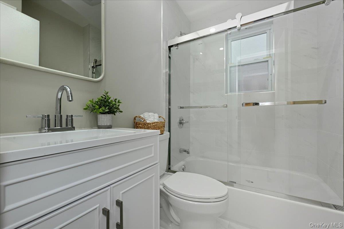 #14 photo, 253 William Street, West Hempstead , NY 11552