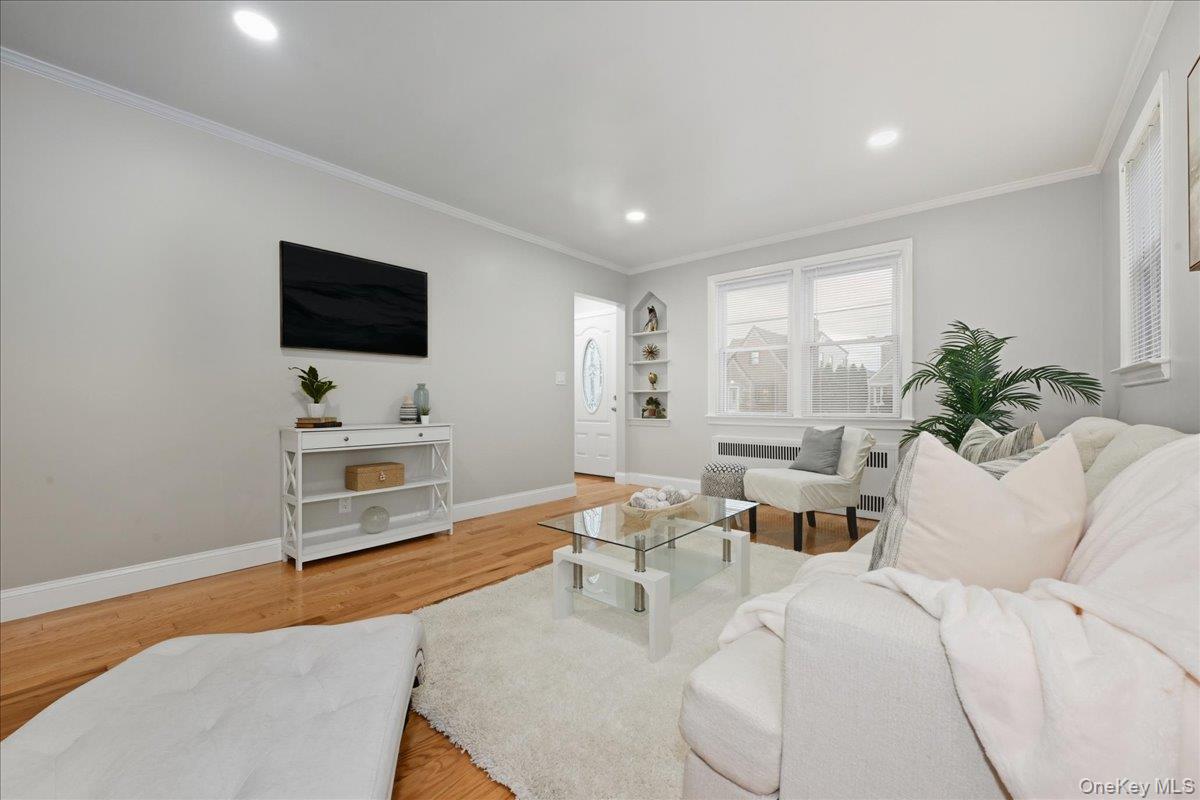 #5 photo, 253 William Street, West Hempstead , NY 11552