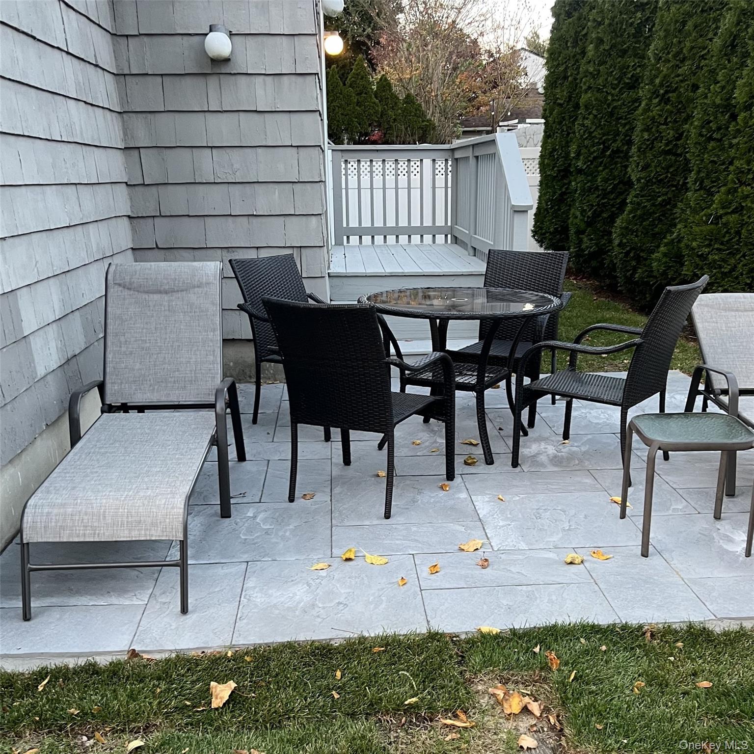 #17 photo, 20 Oldwood Road, Port Washington , NY 11050