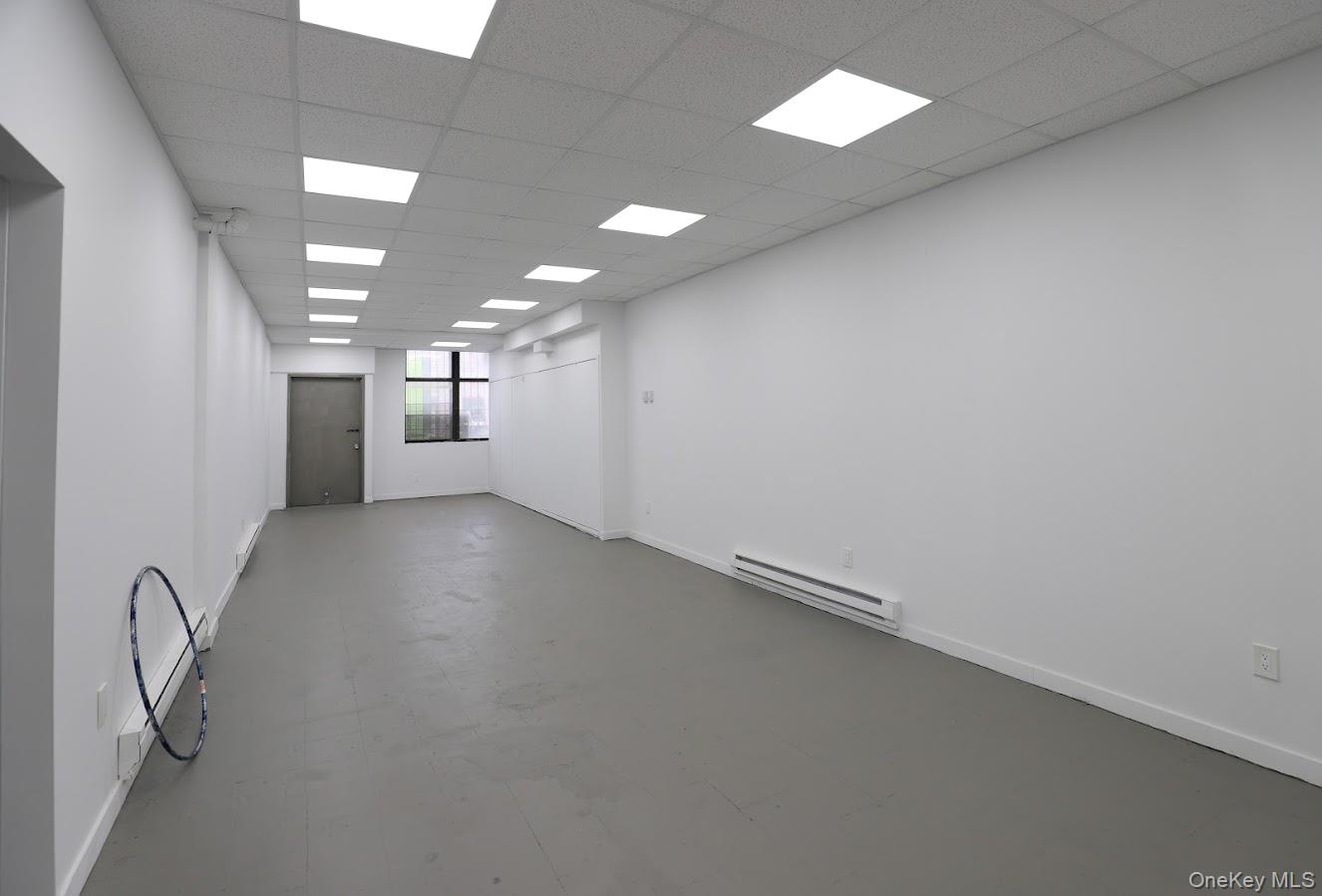 #4 photo, 36-35 36 Street, Astoria , NY 11106