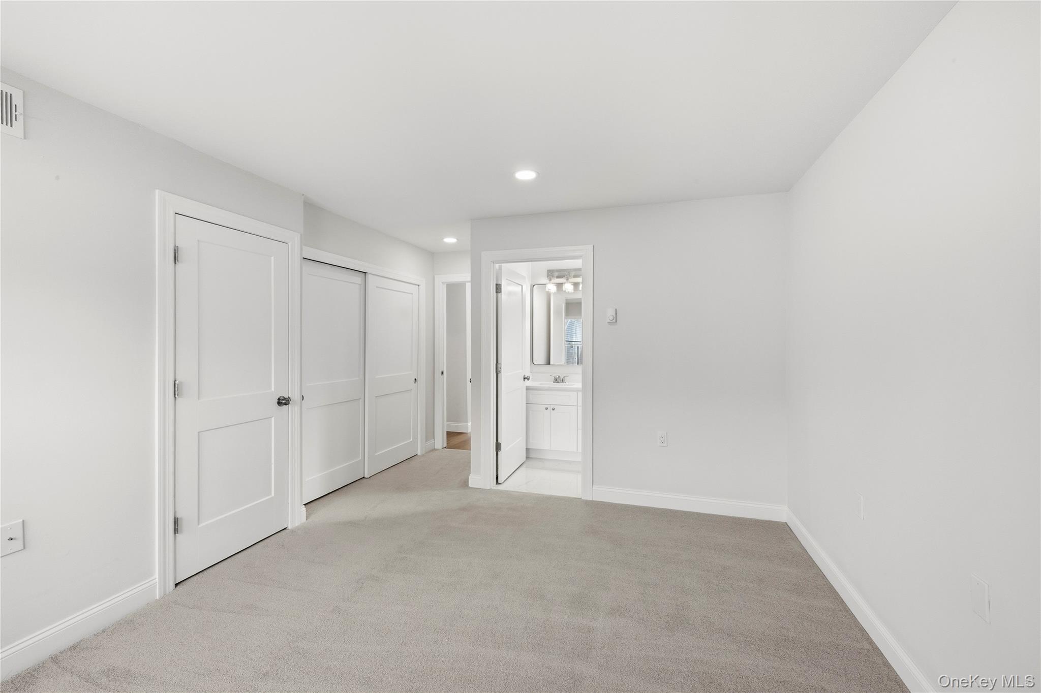 #10 photo, 145 Edinburgh Drive, Ridge , NY 11961