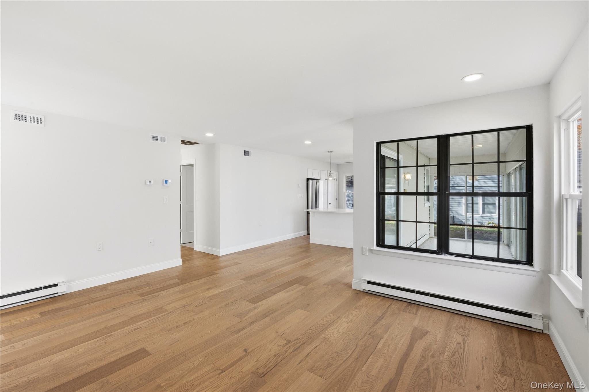 #3 photo, 145 Edinburgh Drive, Ridge , NY 11961