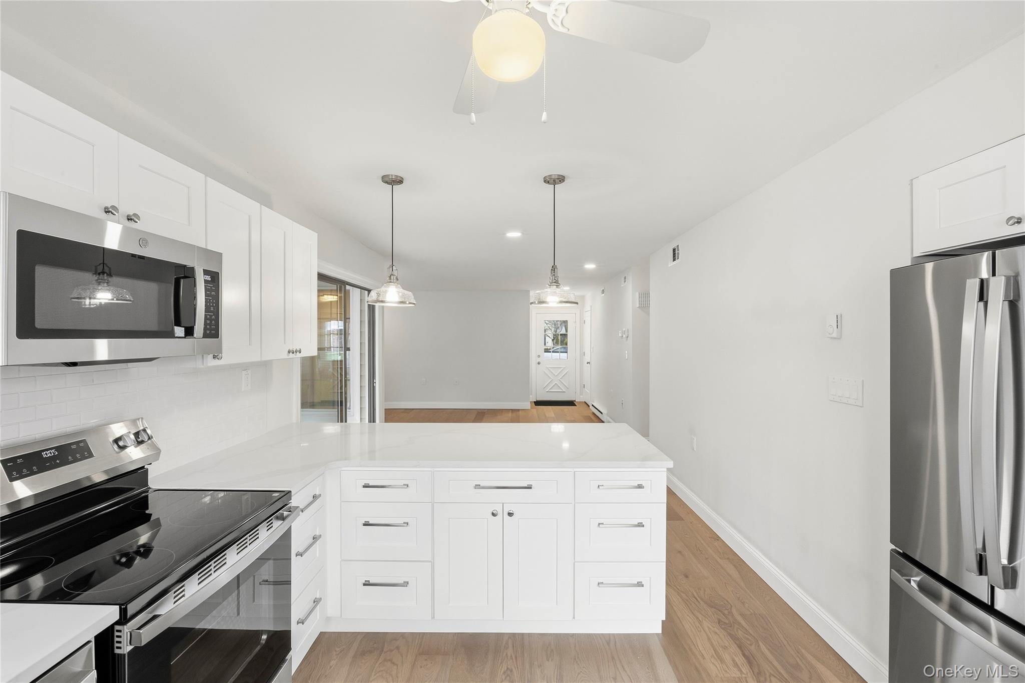 #5 photo, 145 Edinburgh Drive, Ridge , NY 11961