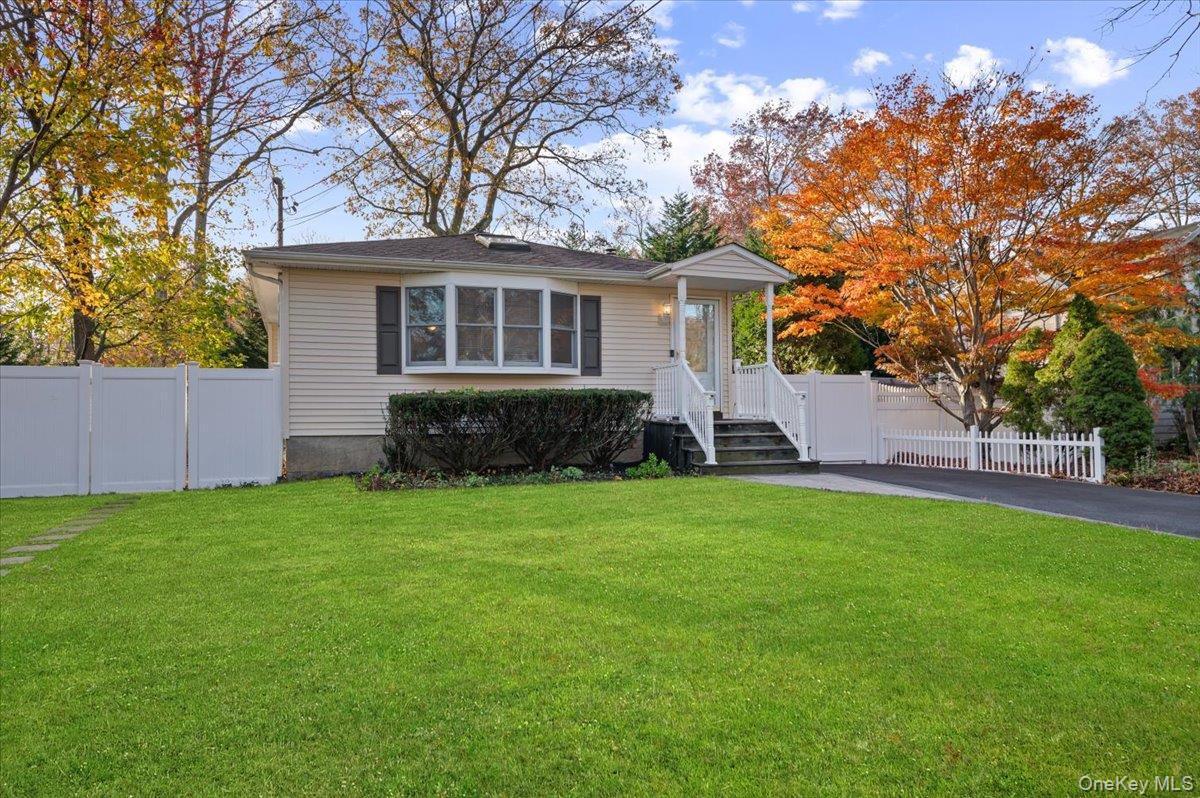 #1 photo, 214 Harrison Avenue, 東長島 Miller Place , NY 11764