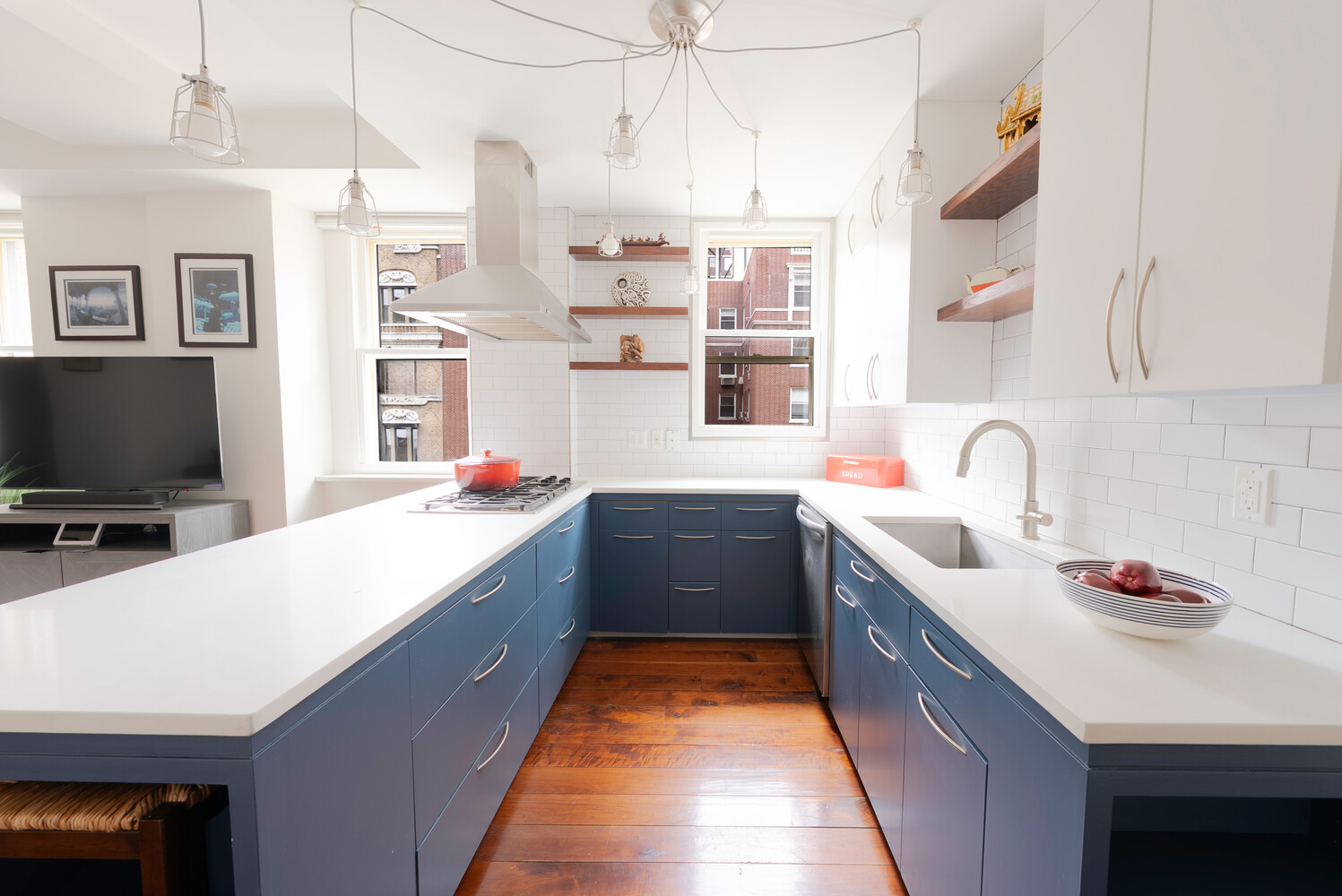 #7 photo, 340 W 55TH Street, Hells Kitchen , NY 10019