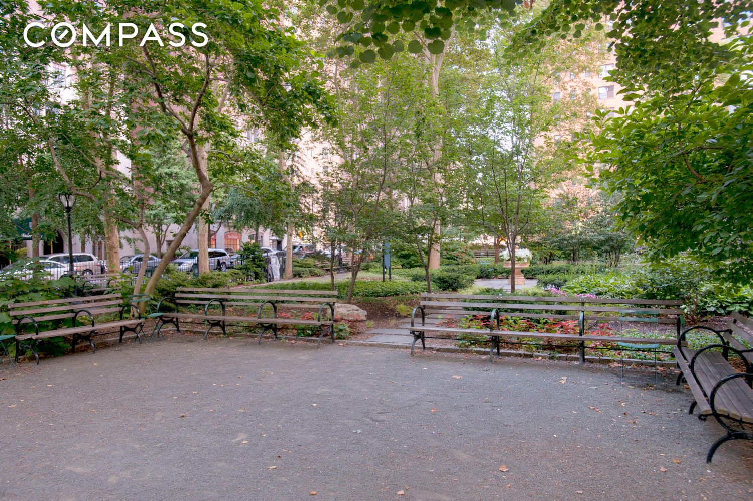 #15 photo, 25 Tudor City Place, Murray Hill , NY 10017