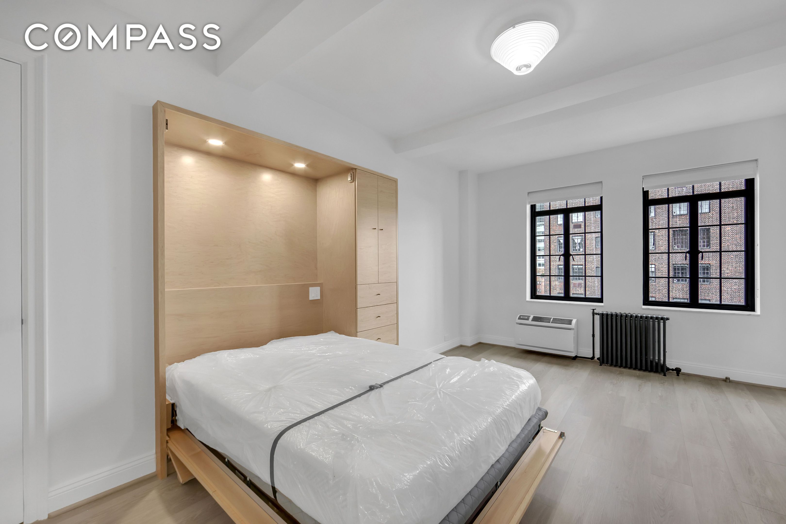 #9 photo, 25 Tudor City Place, Murray Hill , NY 10017