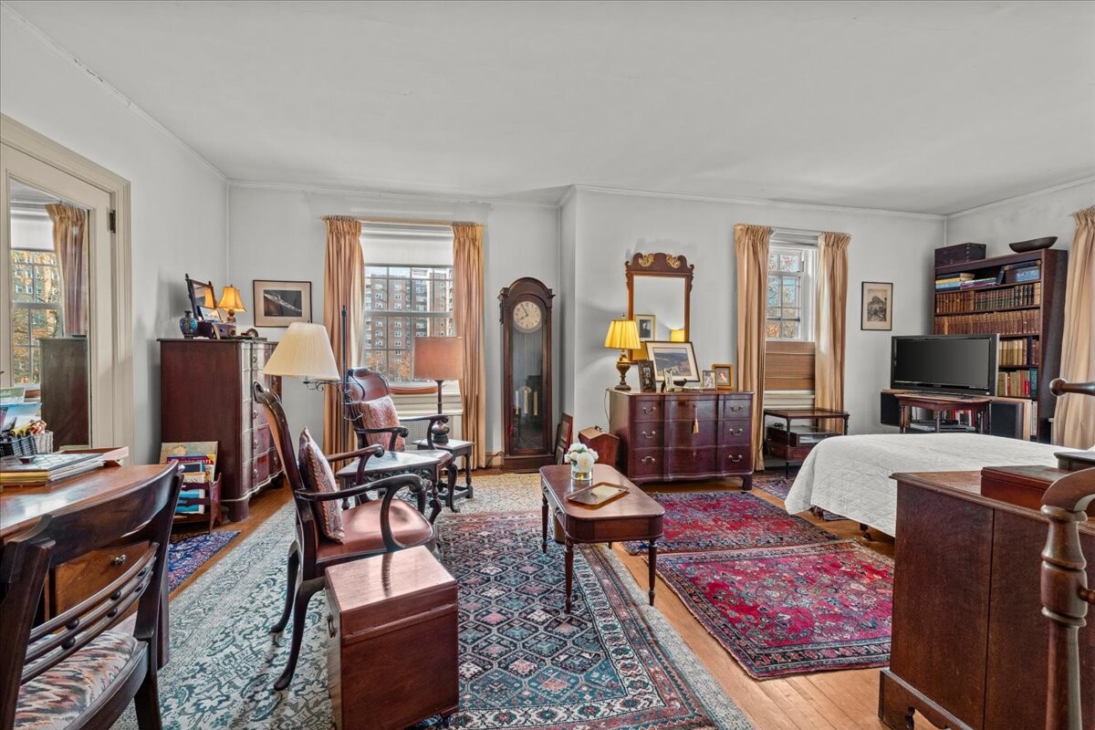 #14 photo, 525 W 238TH Street, Central Riverdale , NY 10463