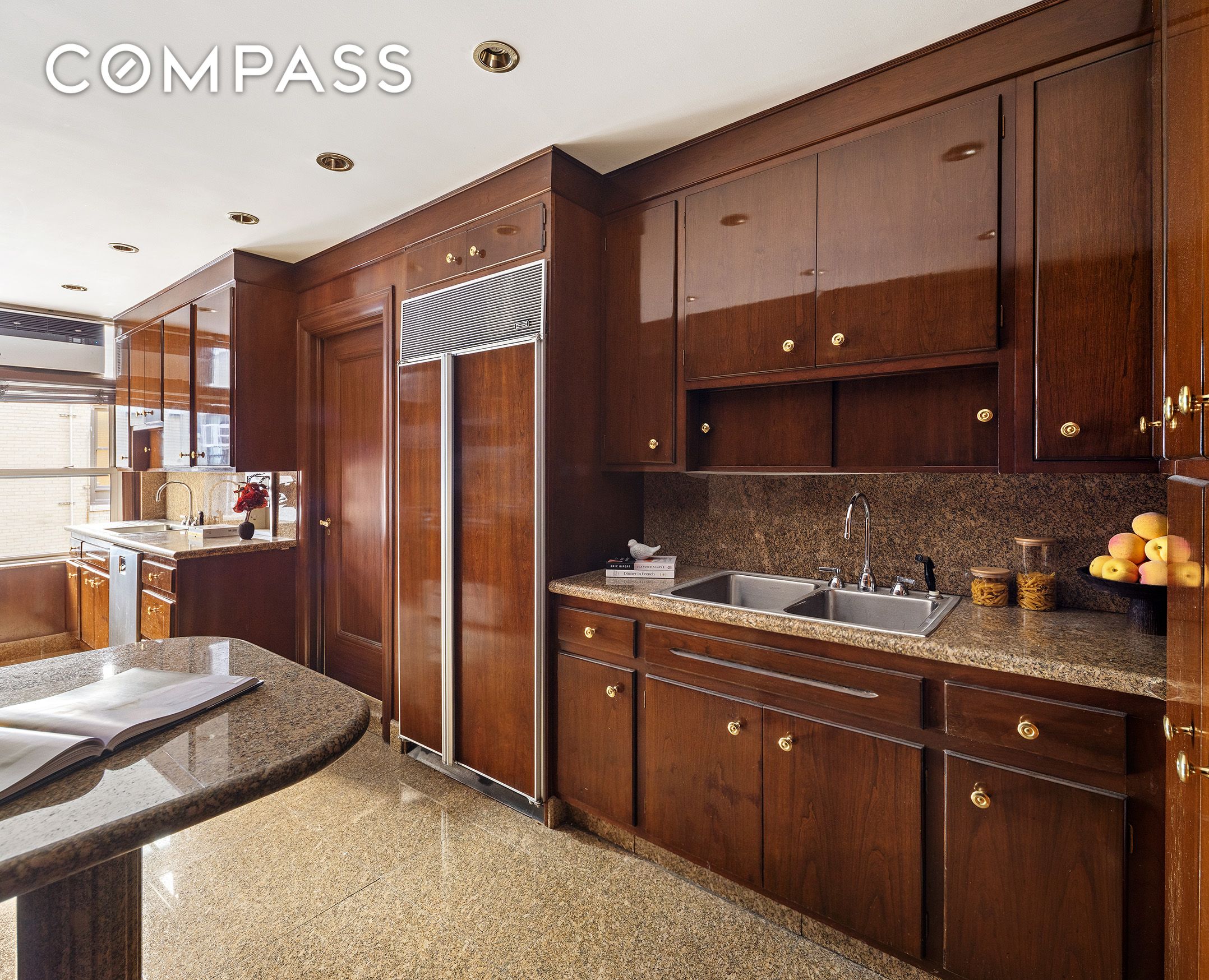 #12 photo, 875 Park Avenue, Upper East Side , NY 10075