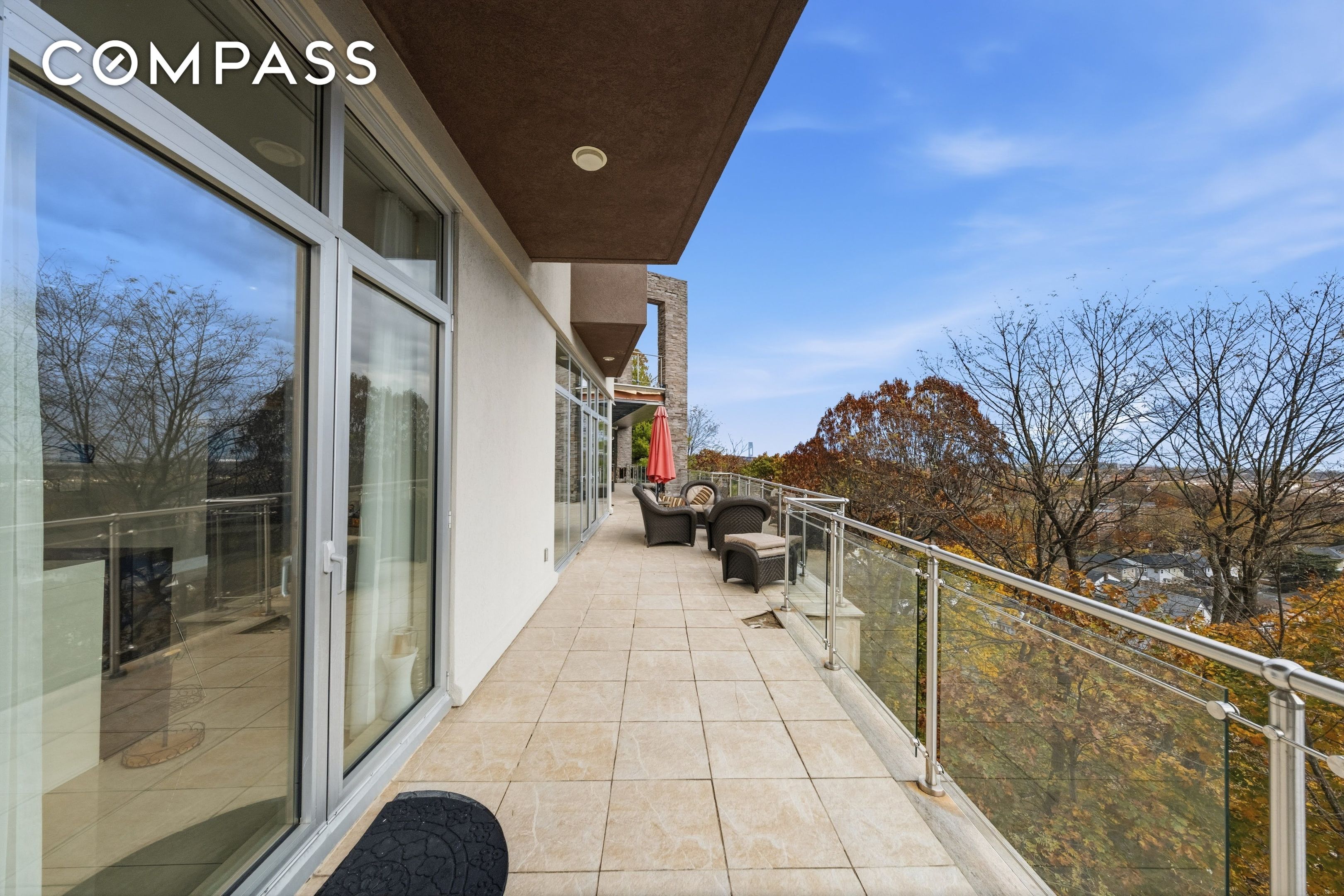 #12 photo, 186 Flagg Place, New York City , NY 10304