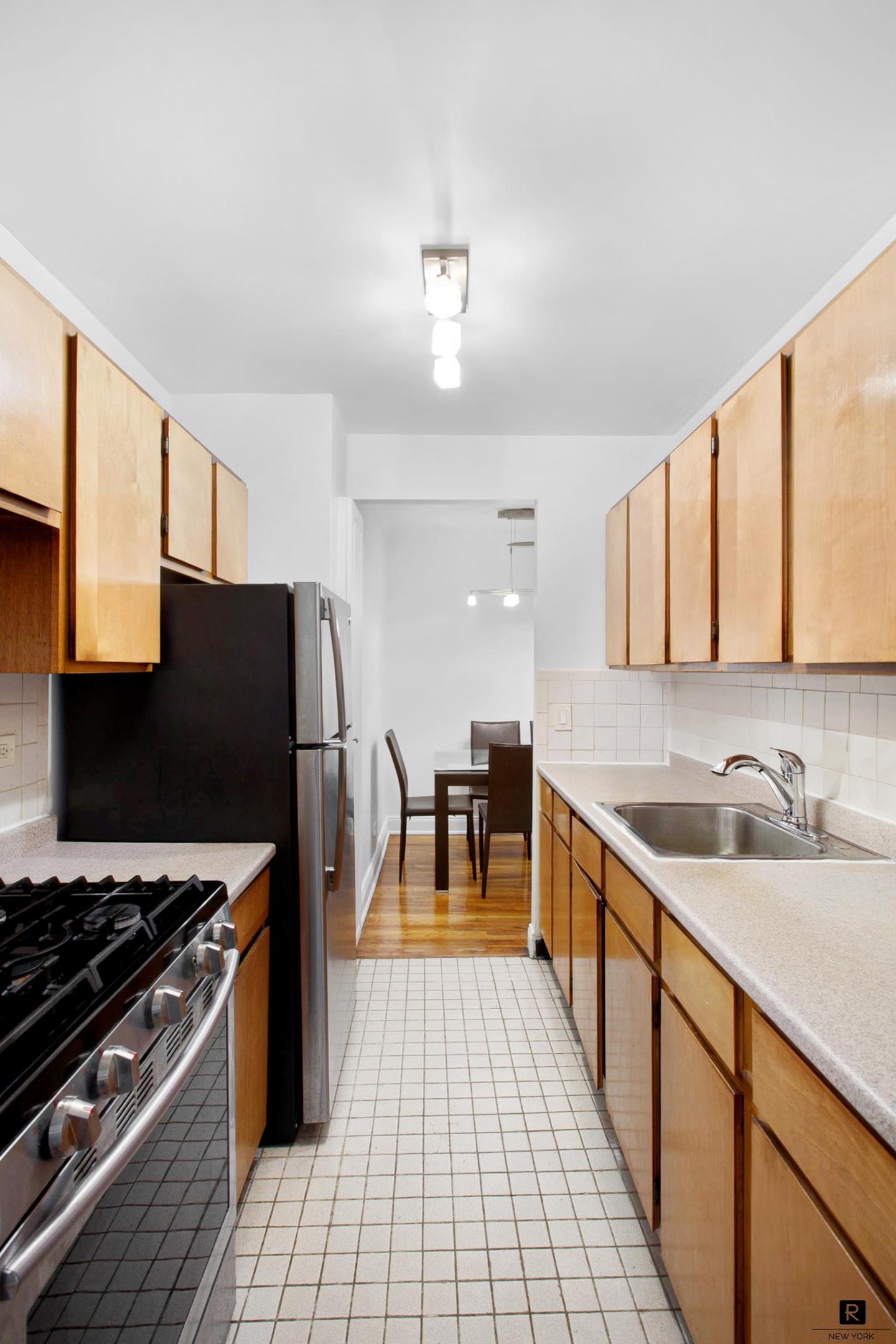 #4 photo, New York City, Manhattan Valley , NY 10025