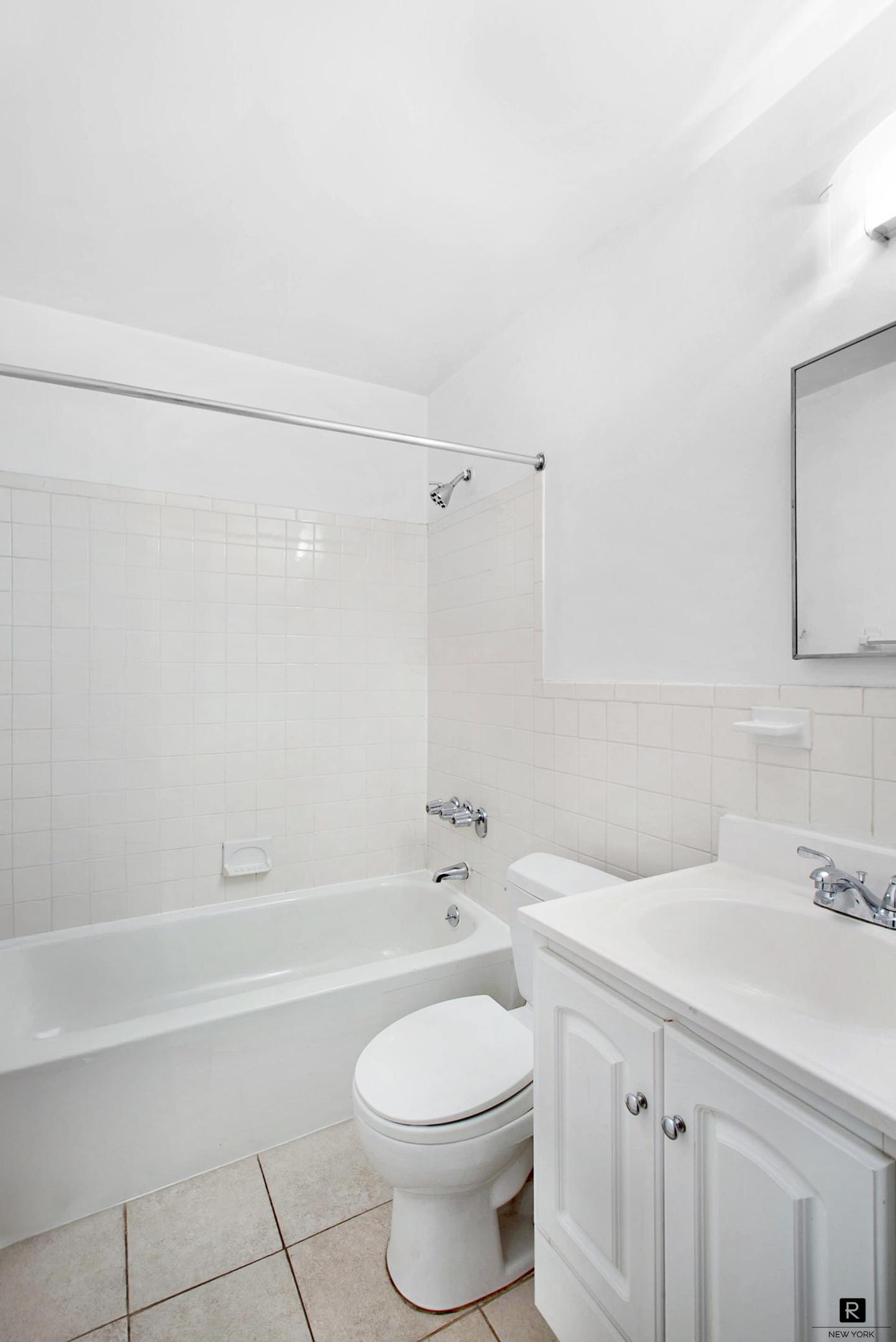 #6 photo, New York City, Manhattan Valley , NY 10025