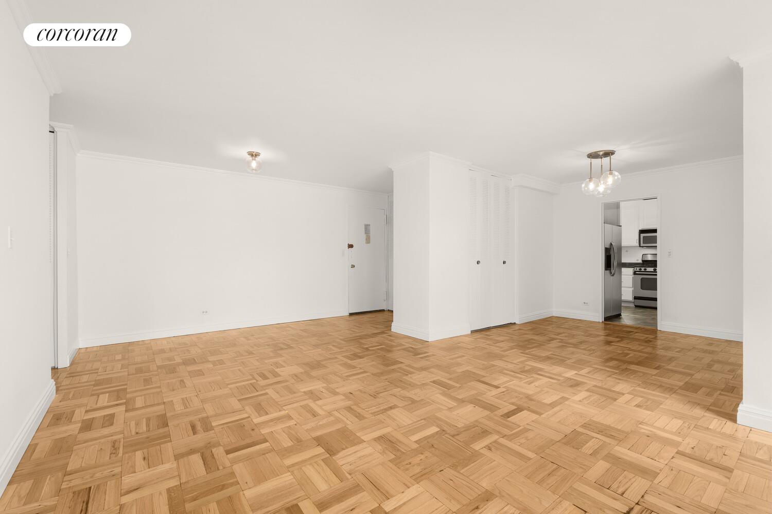 #8 photo, 15 W 72ND Street, Upper West Side , NY 10023