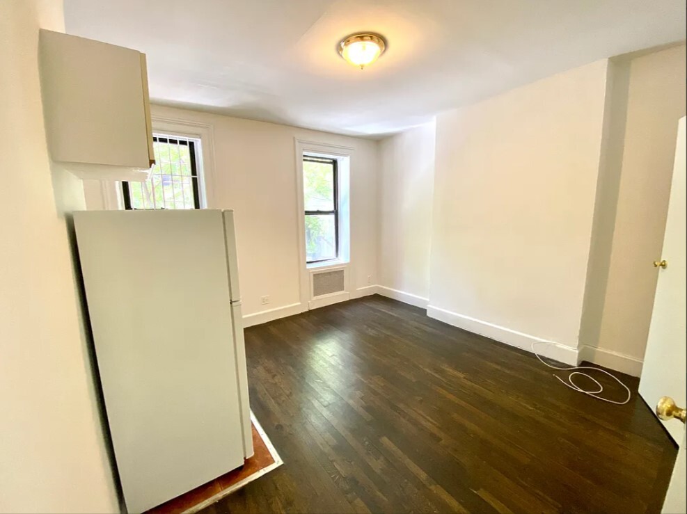 #3 photo, 245 E 39TH Street, Murray Hill , NY 10016