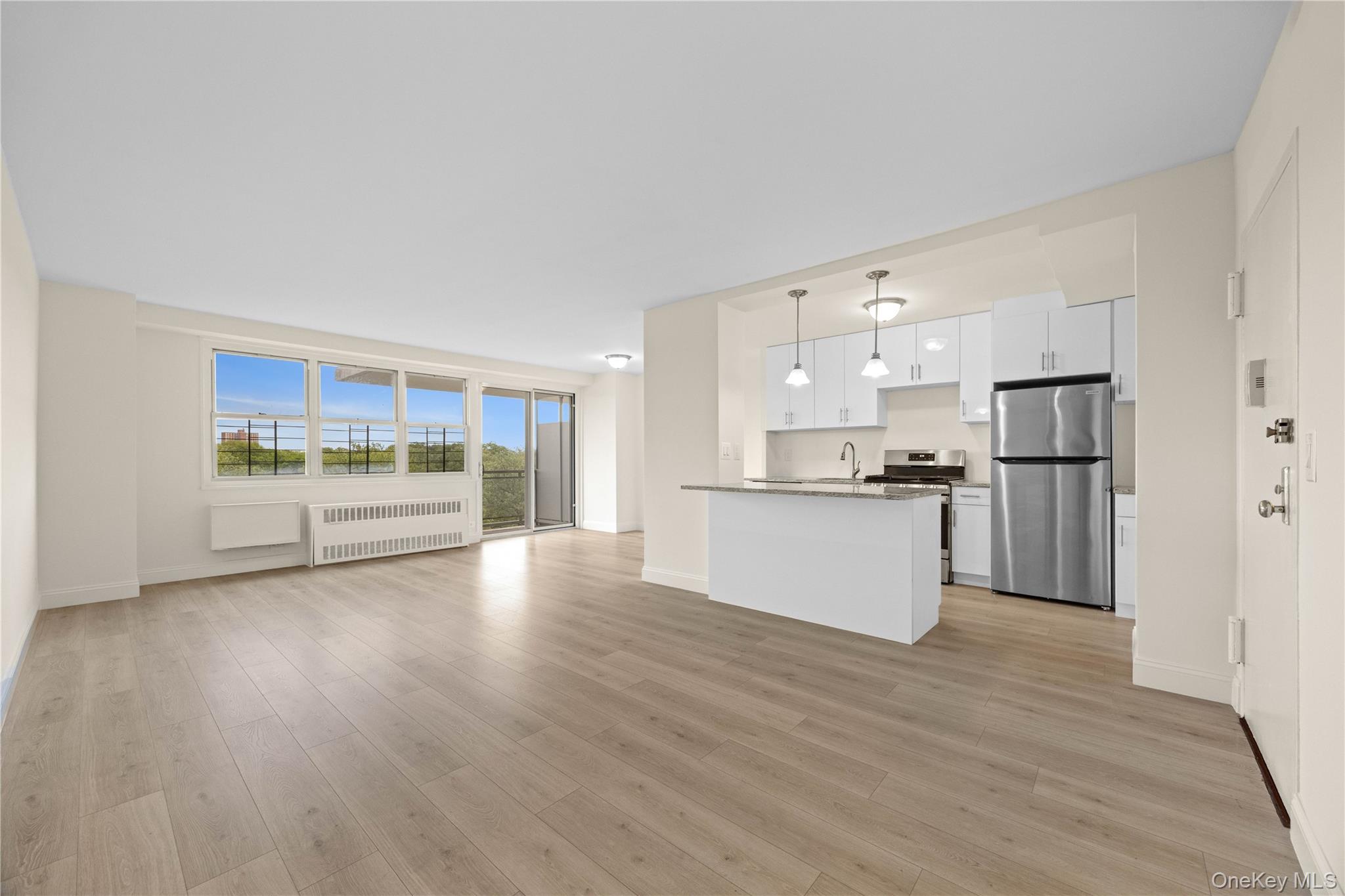 #8 photo, 820 Boynton Avenue, Bronx , NY 10473