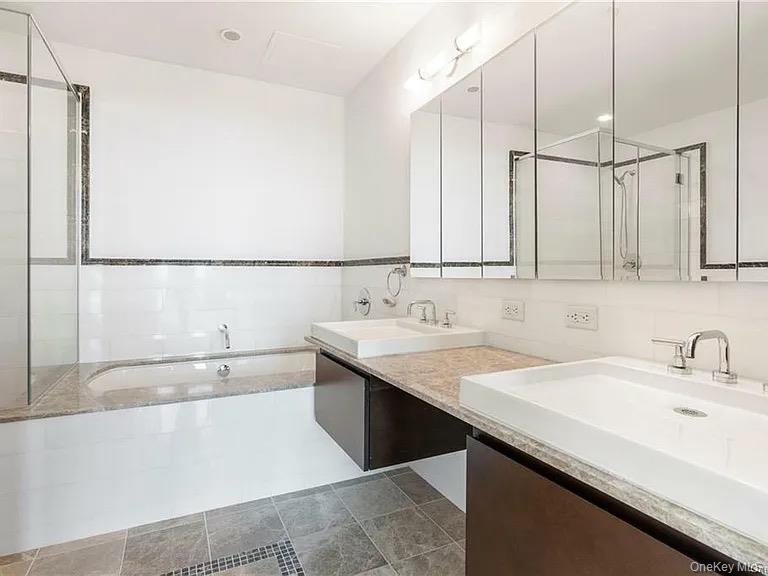 #7 photo, 175 Huguenot Street, New Rochelle , NY 10801