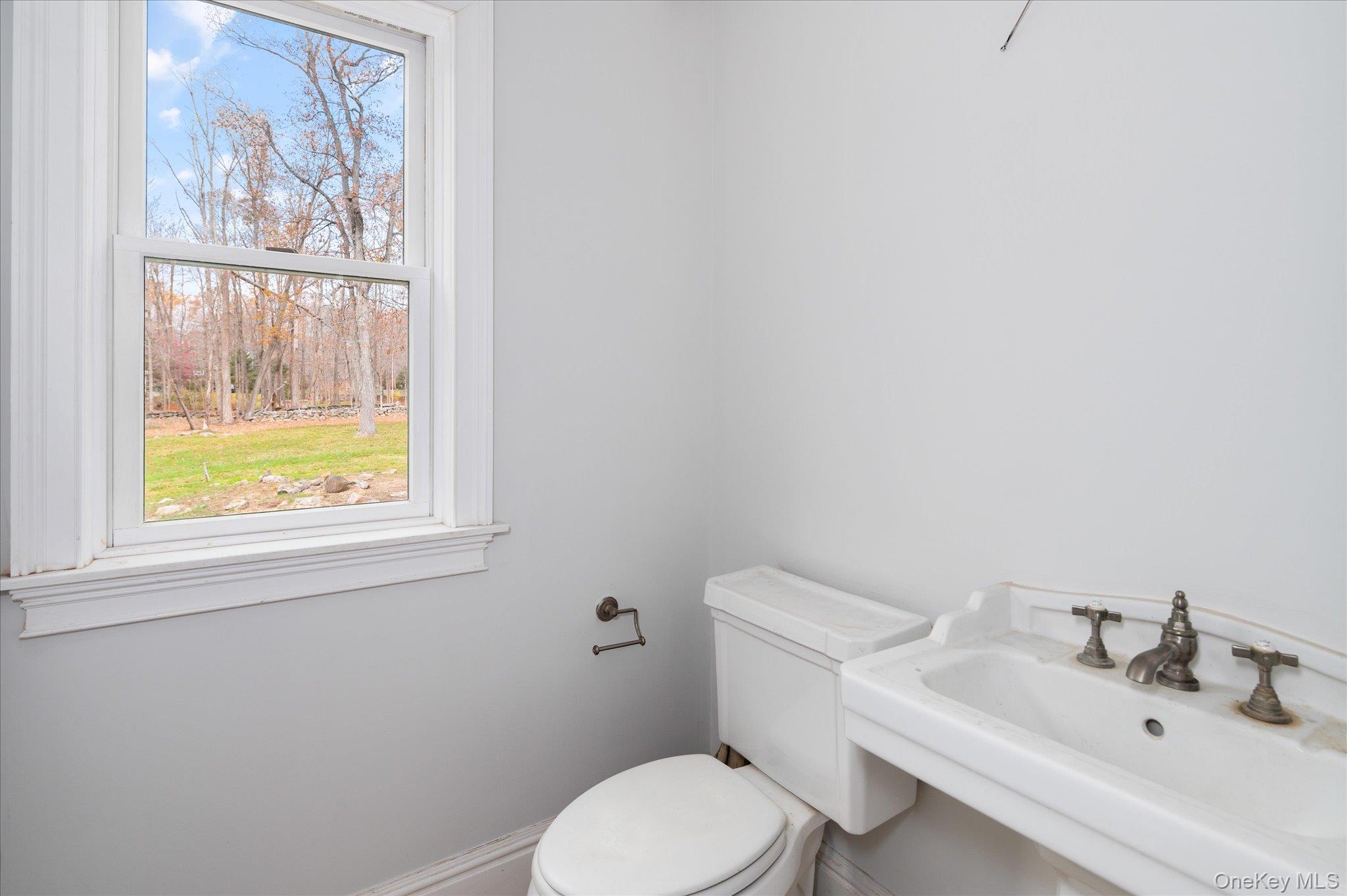 #19 photo, 136 Elmwood Road, South Salem , NY 10590