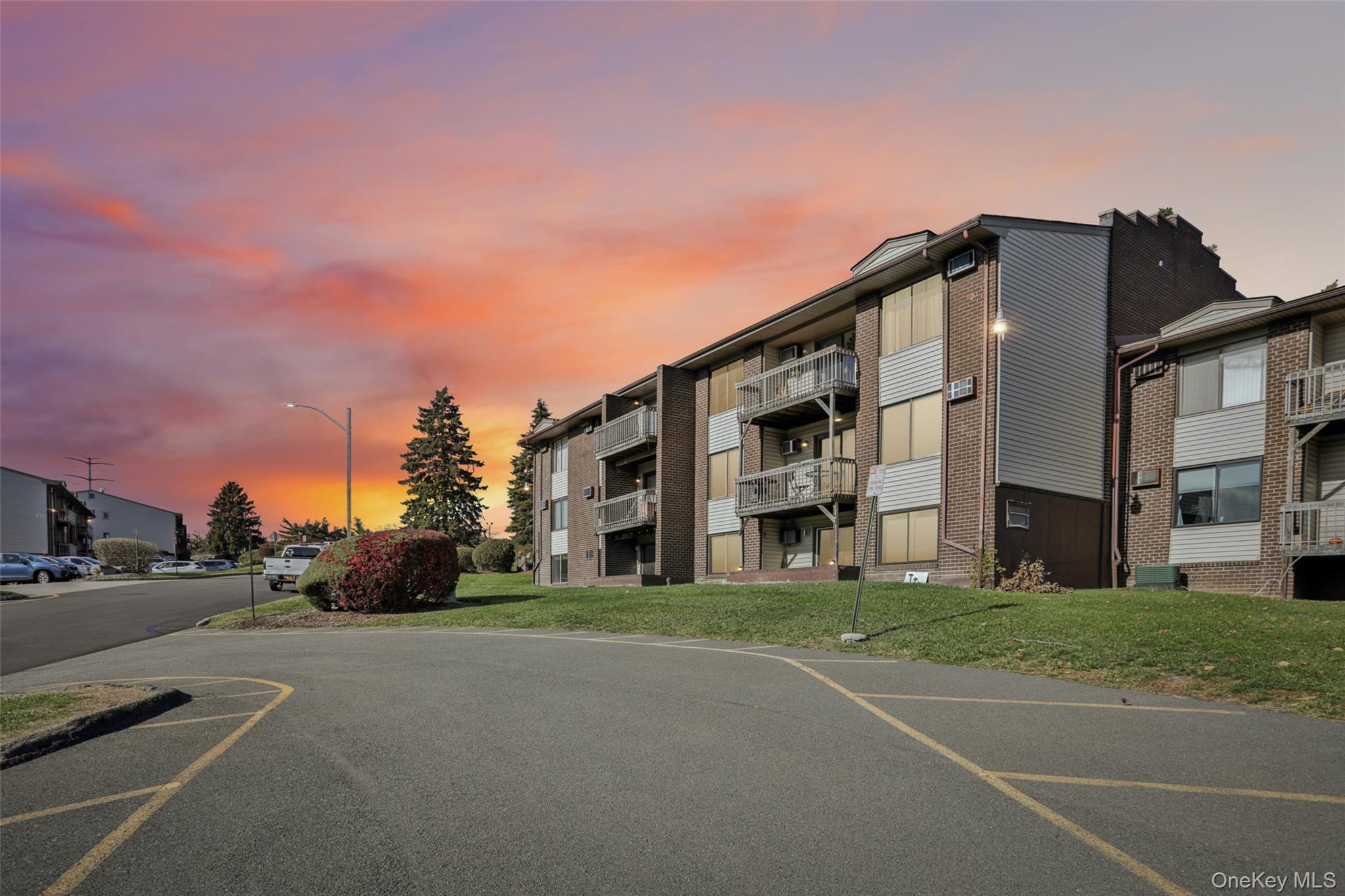 #4 photo, 262 Country Club Lane, Pomona , NY 10970