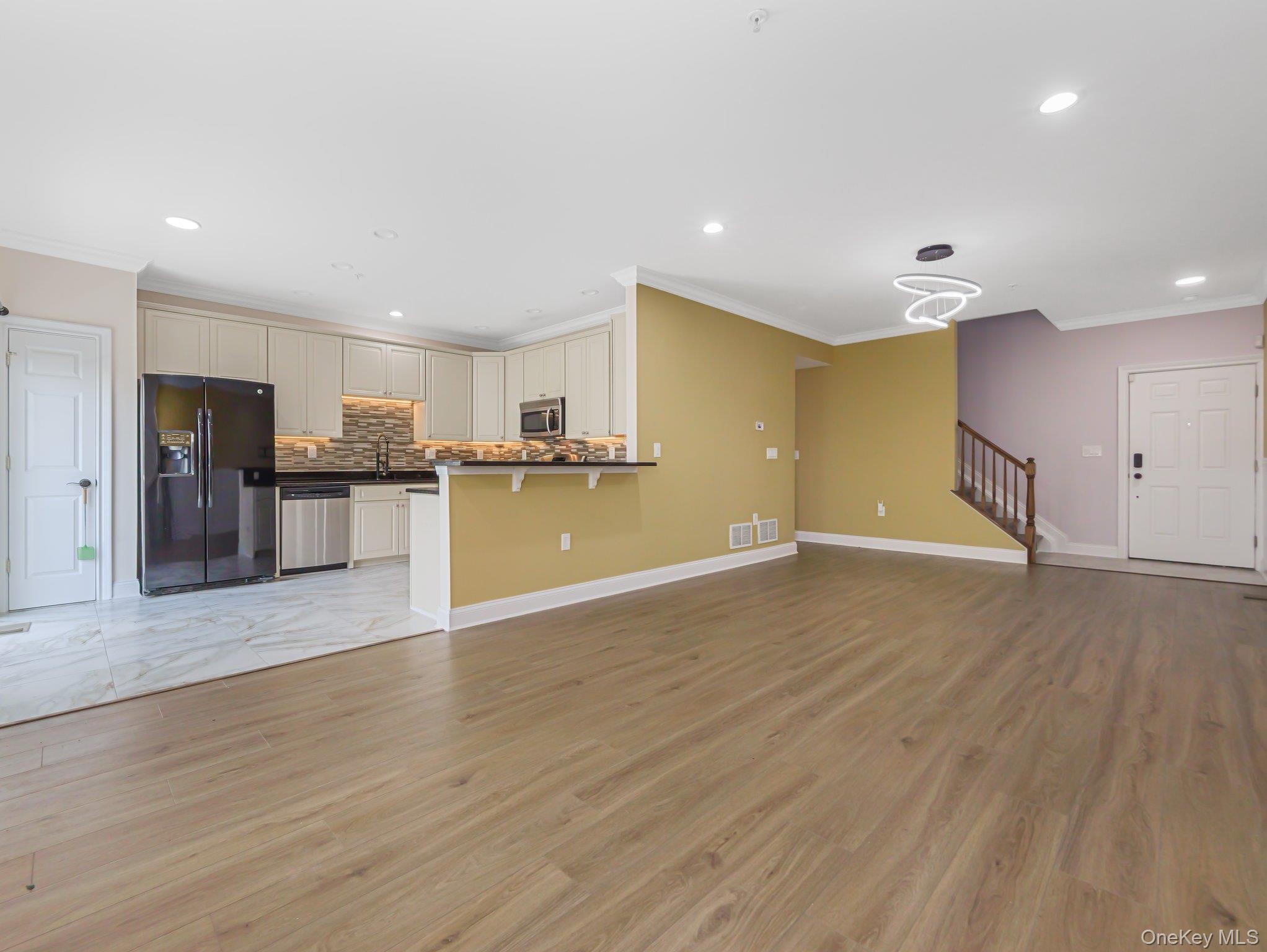 #11 photo, 1115 Balsam Drive, New Windsor , NY 12553