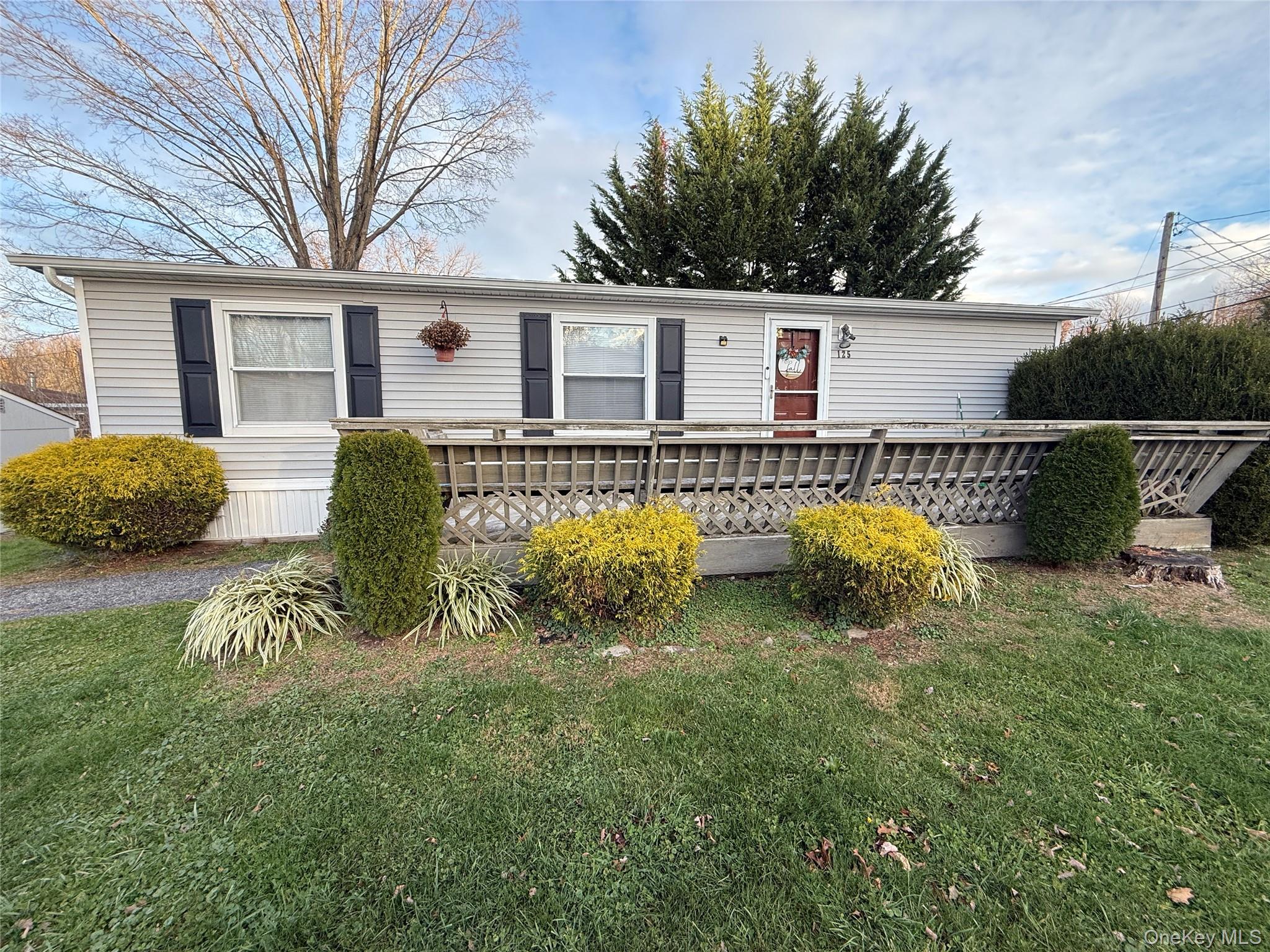 #1 photo, 125 King George Drive, New Windsor , NY 12553