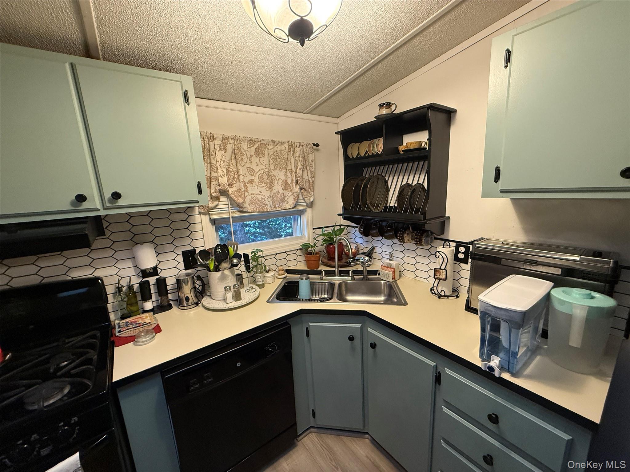 #12 photo, 125 King George Drive, New Windsor , NY 12553