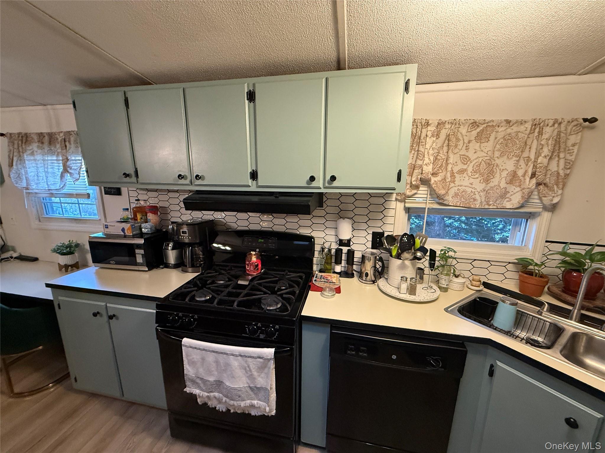 #16 photo, 125 King George Drive, New Windsor , NY 12553