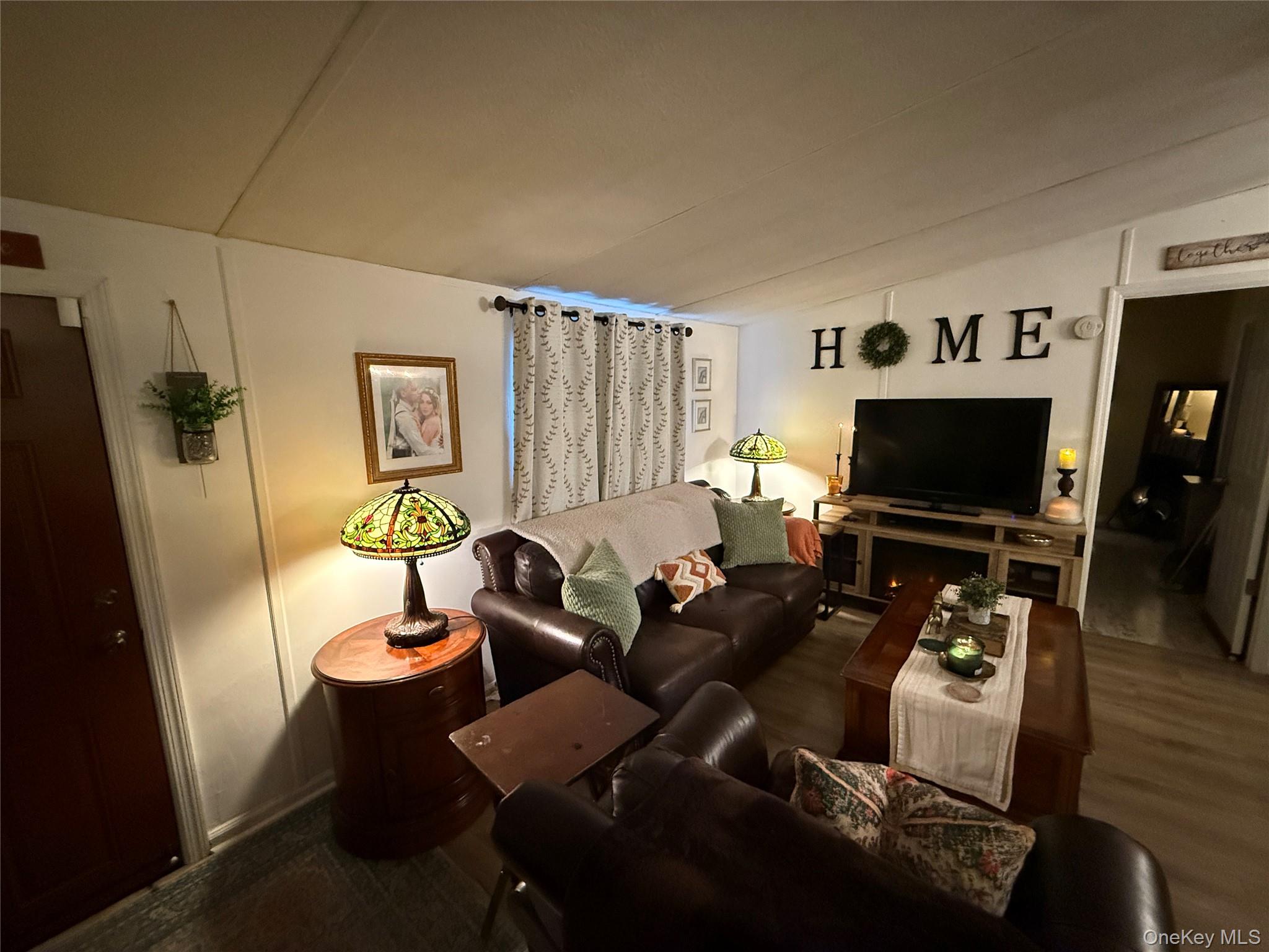 #8 photo, 125 King George Drive, New Windsor , NY 12553