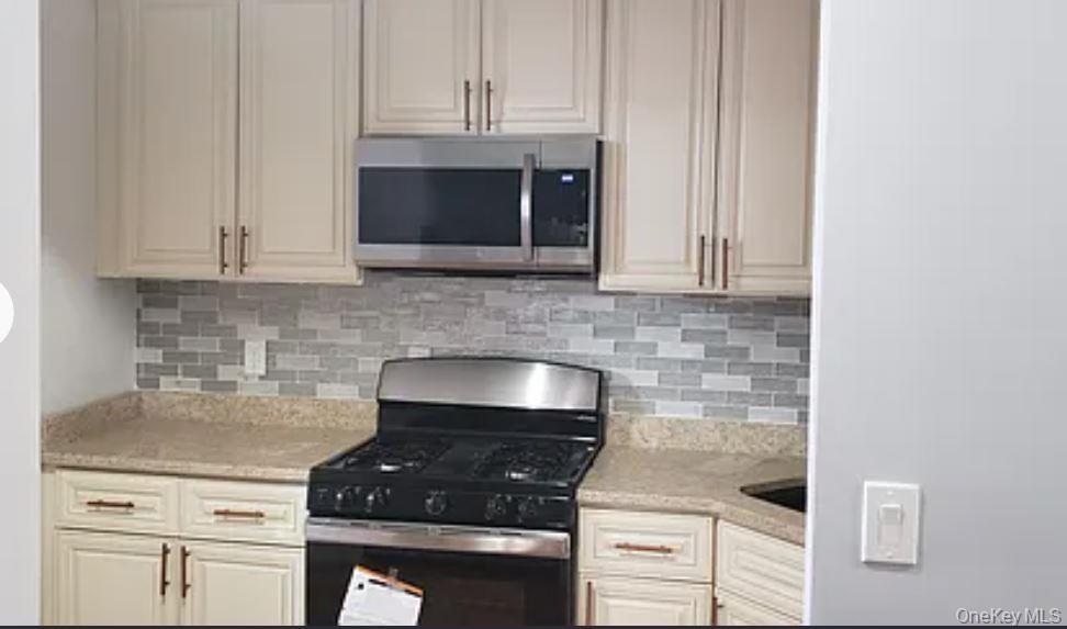 #8 photo, 17901 135th Avenue, Jamaica , NY 11434