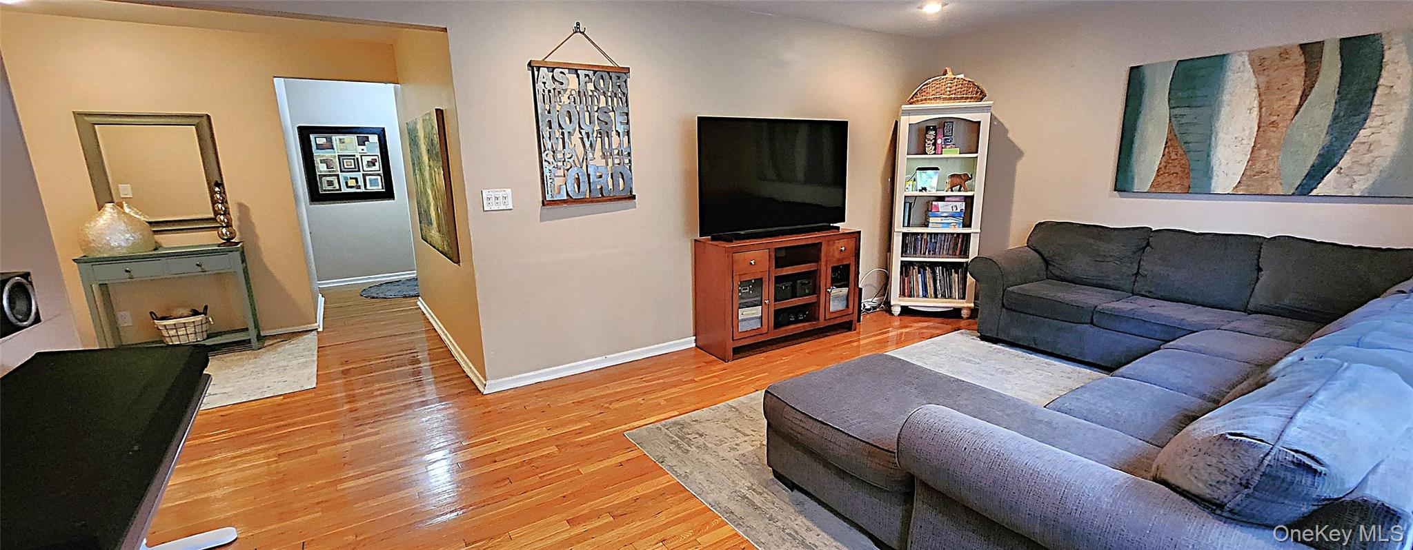 #6 photo, 54 Lawrence Drive, White Plains , NY 10603