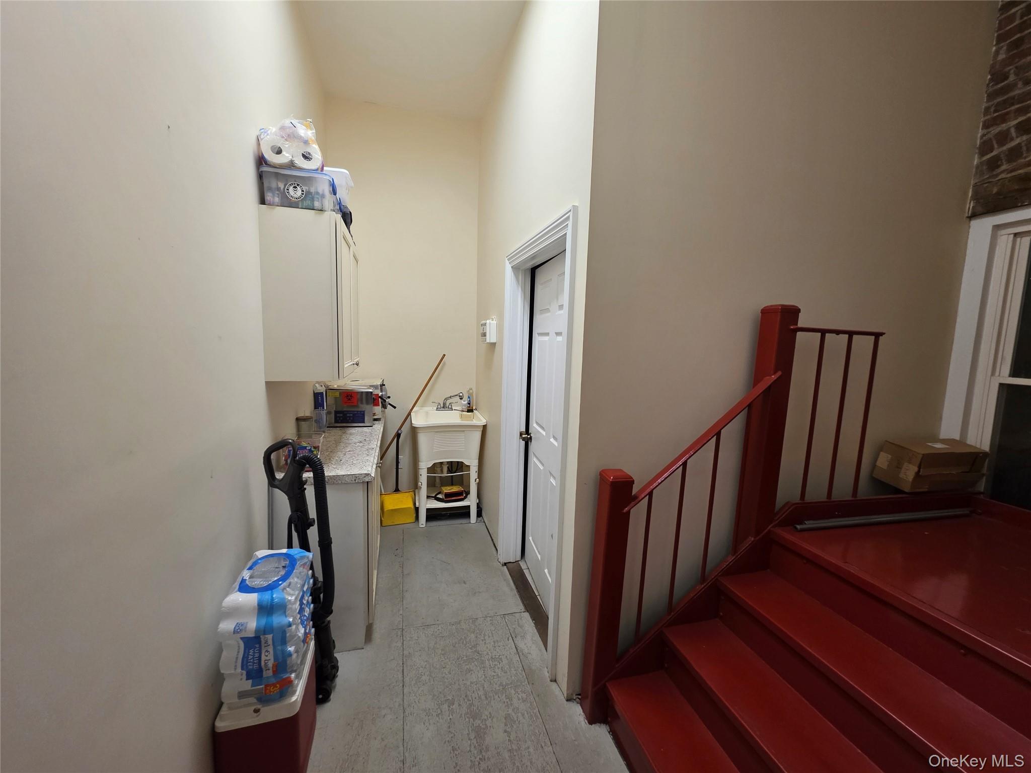 #6 photo, 119 Broadway, Newburgh , NY 12550