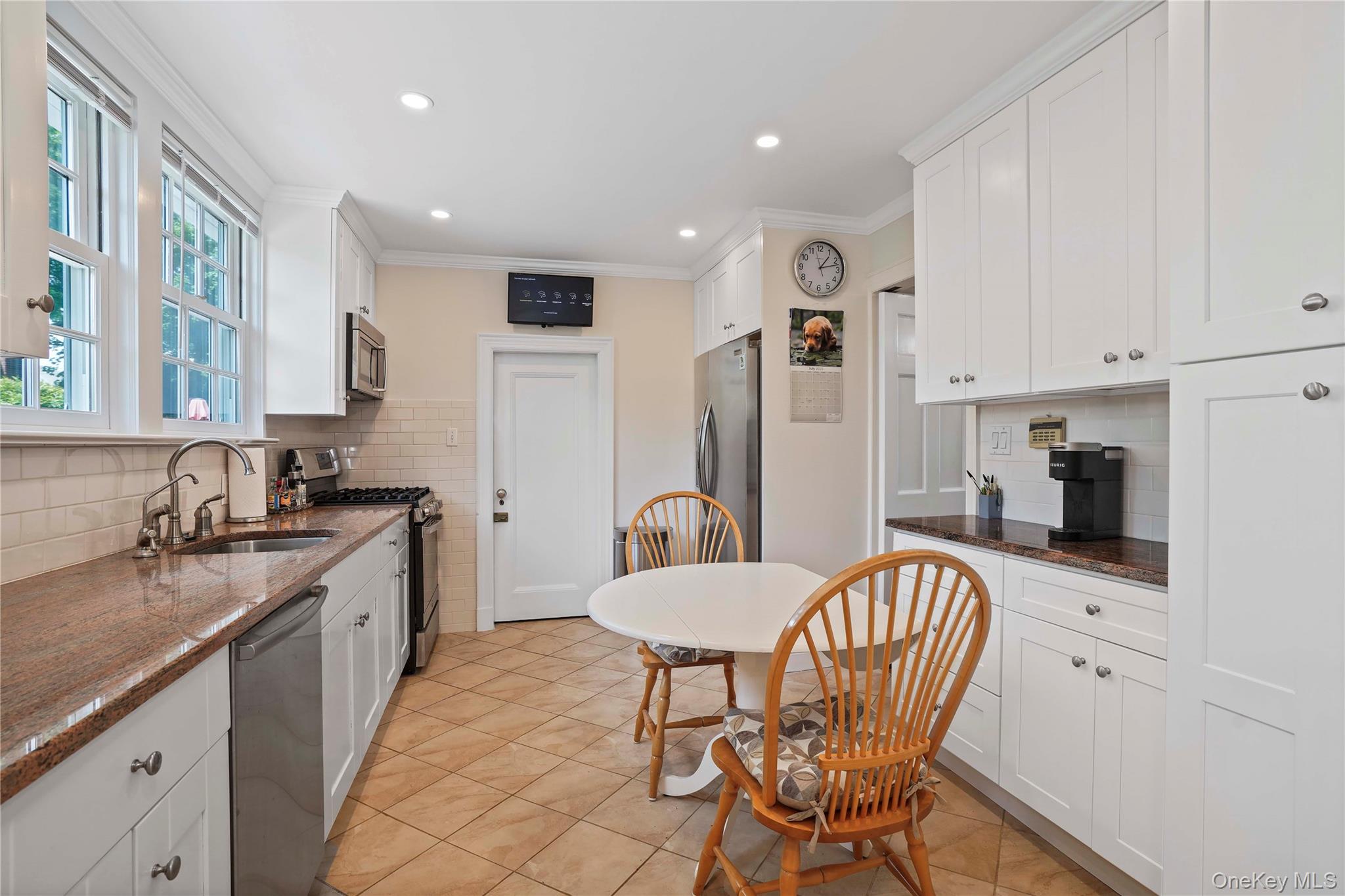 #14 photo, 30 Summit Street, 뉴욕주 Eastchester , NY 10709