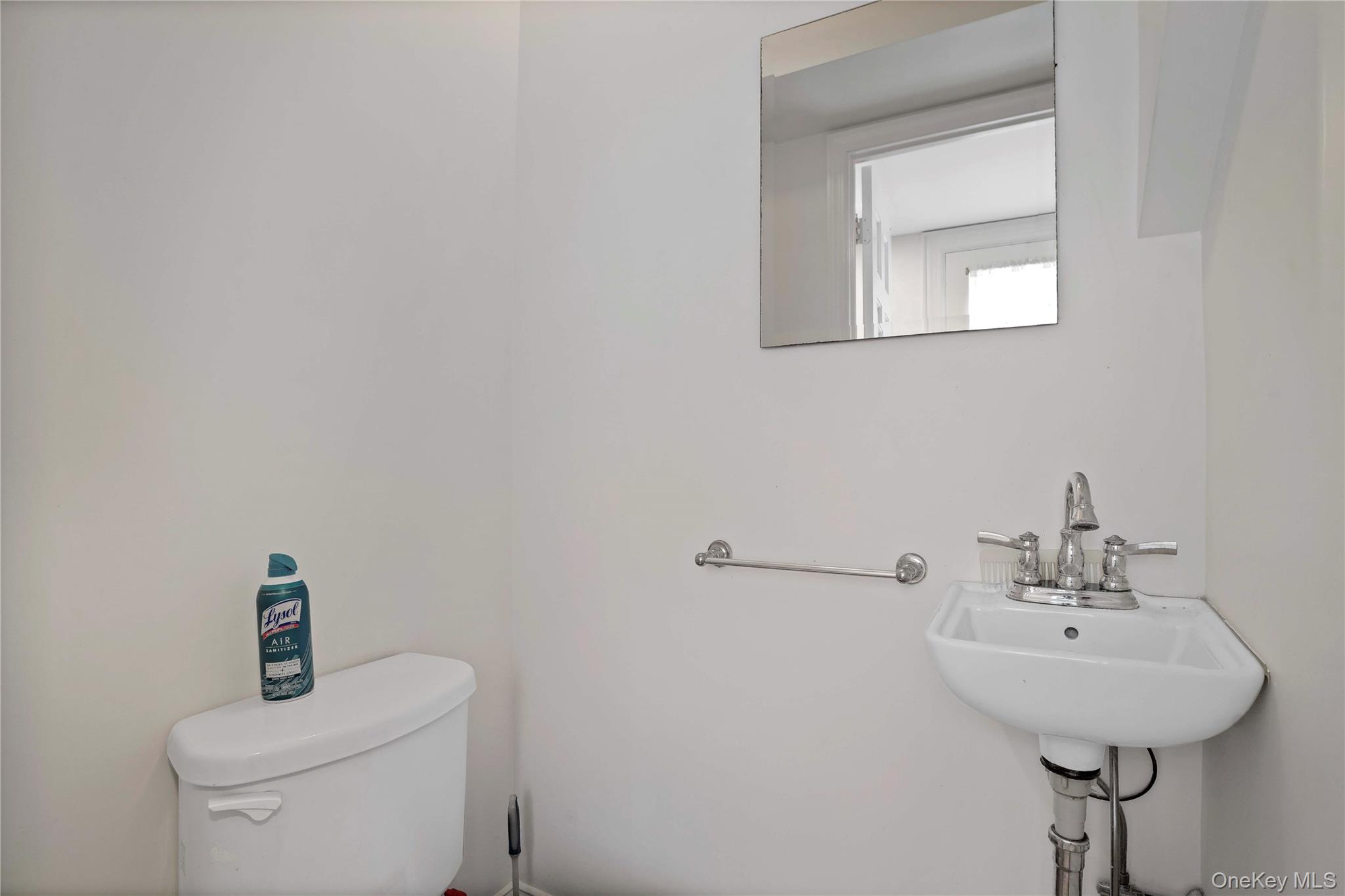 #17 photo, 30 Summit Street, 뉴욕주 Eastchester , NY 10709