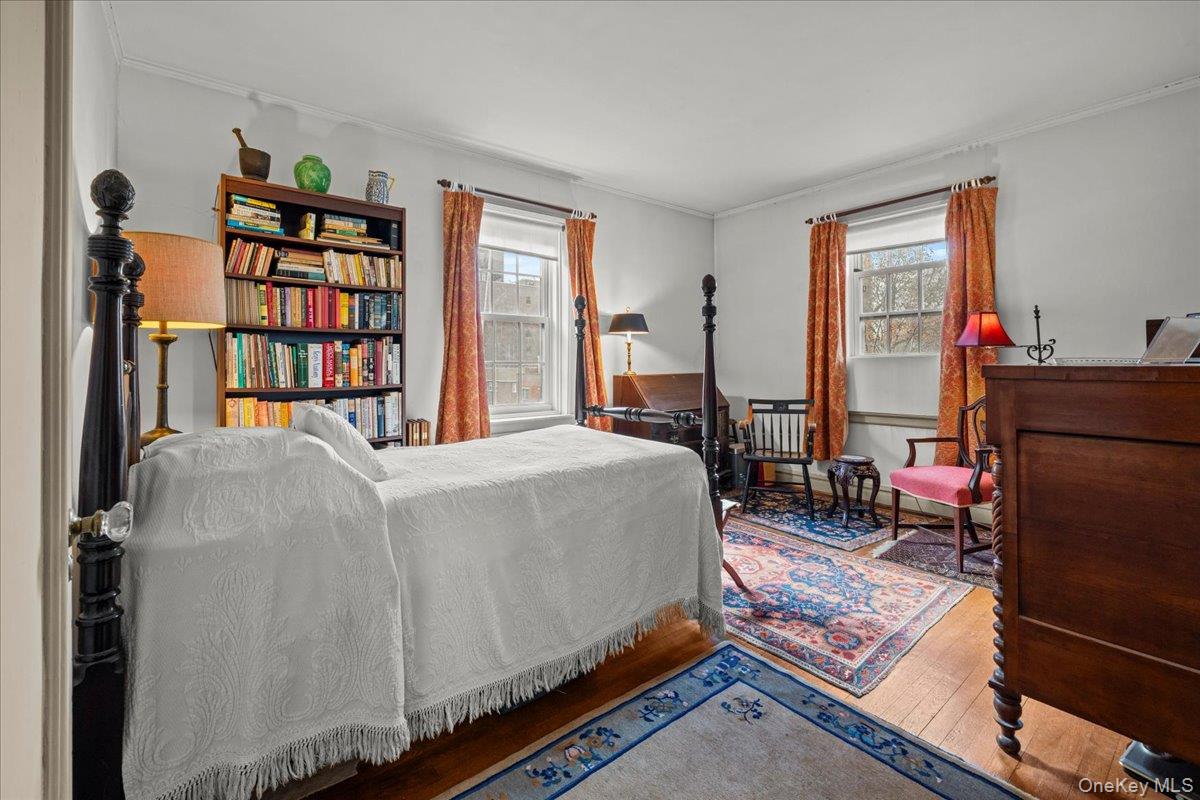 #16 photo, 525 W 238th Street, Bronx , NY 10463