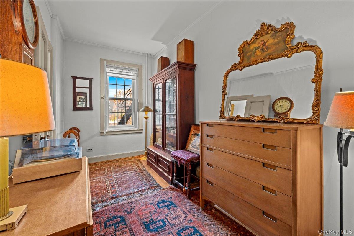 #18 photo, 525 W 238th Street, Bronx , NY 10463